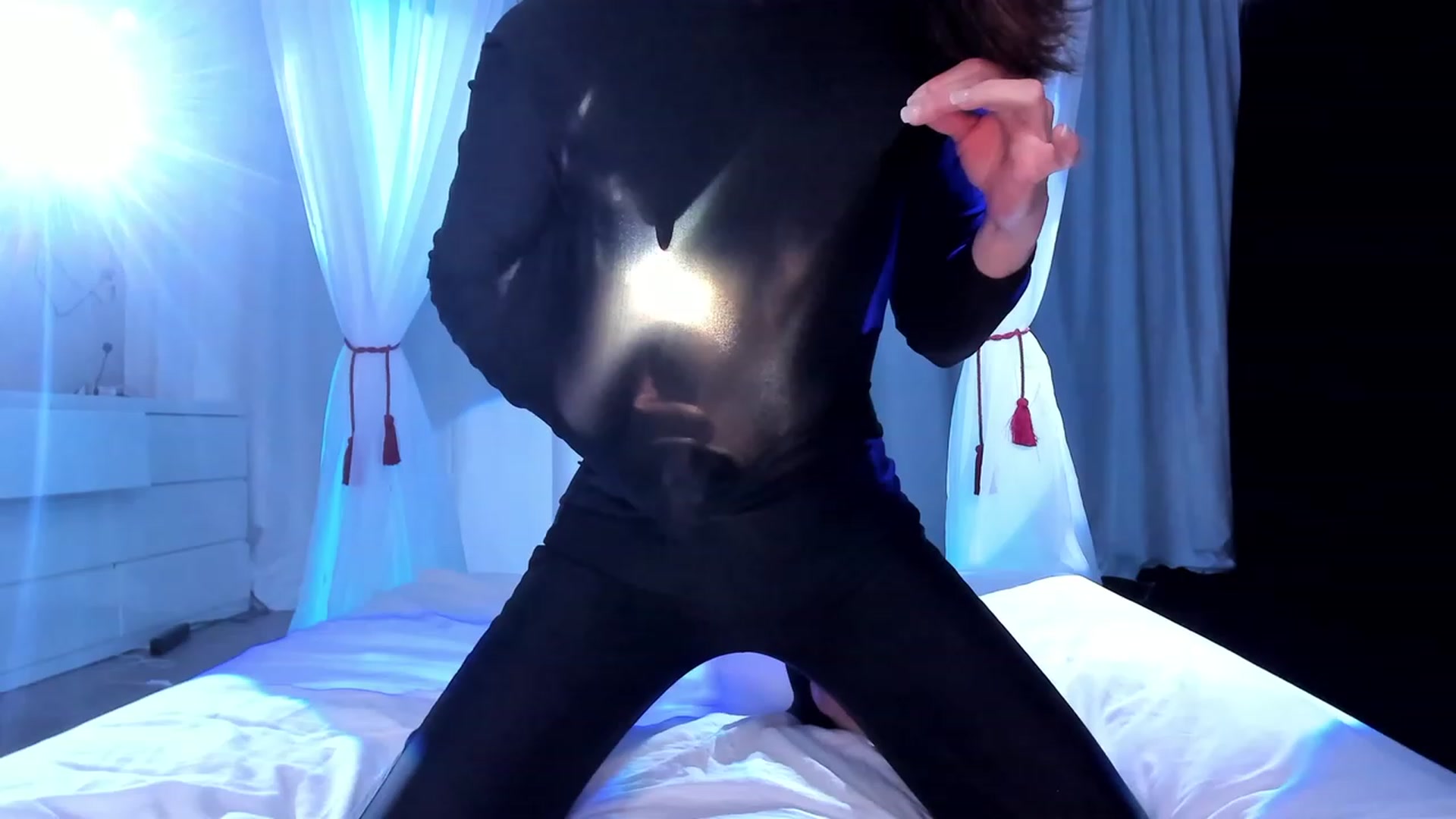Gallery image thumbnail from Olivia's myfreecams stream on, 02/02/2024, 07:50 image 11 of 20