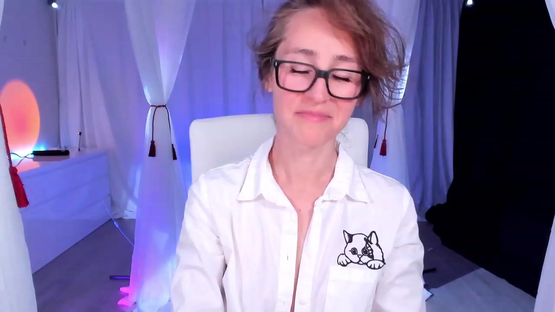 Gallery image thumbnail from Olivia's myfreecams stream on, 02/11/2024, 06:49 image 2 of 20