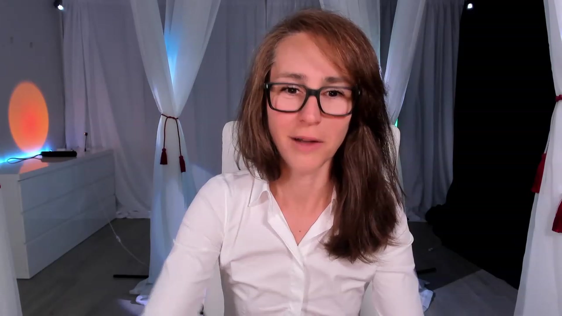 Gallery image thumbnail from Olivia's myfreecams stream on, 02/13/2024, 07:11 image 12 of 20