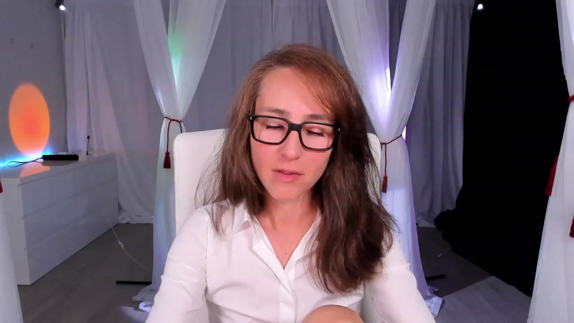 Gallery image thumbnail from Olivia's myfreecams stream on, 02/13/2024, 07:11 image 5 of 20