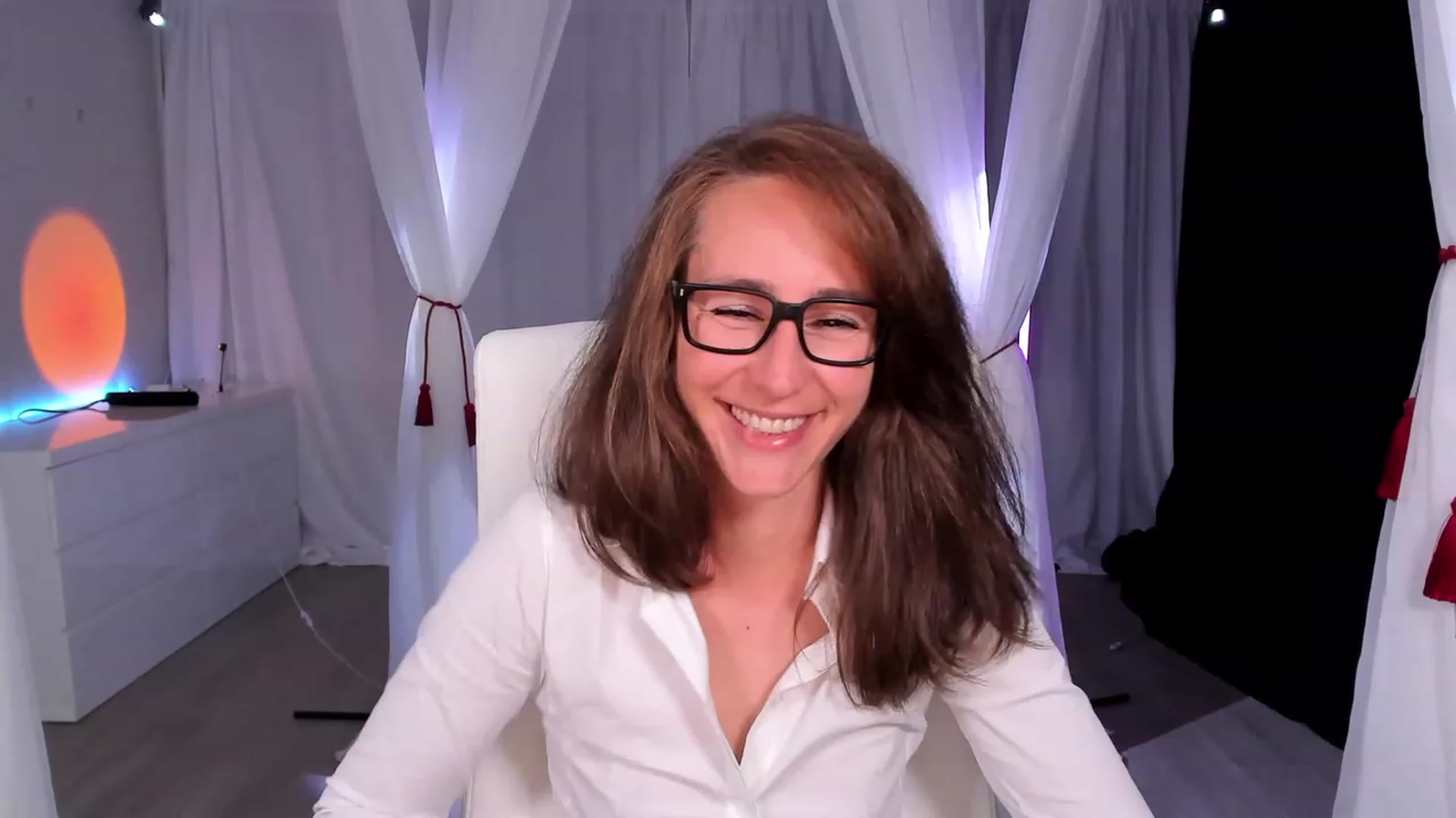 Gallery image thumbnail from Olivia's myfreecams stream on, 02/13/2024, 07:11 image 20 of 20