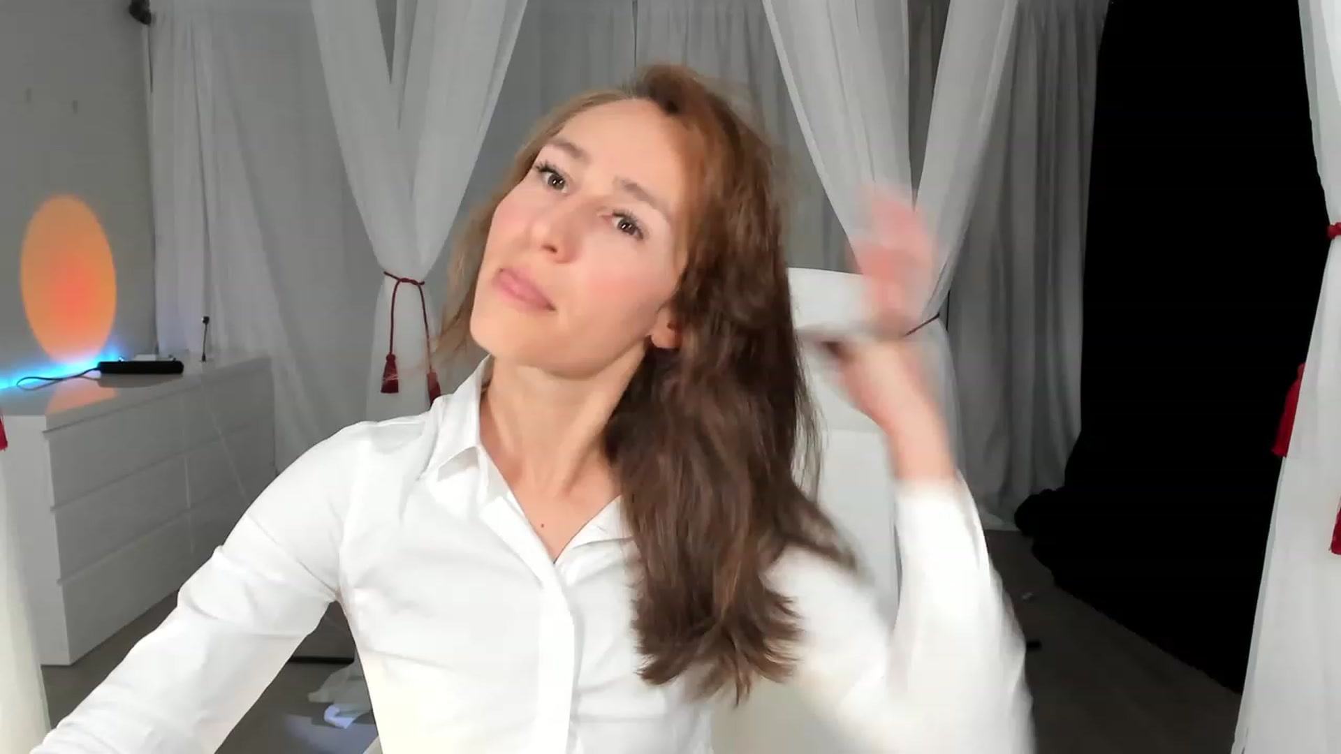 Gallery image thumbnail from Olivia's myfreecams stream on, 02/13/2024, 07:11 image 3 of 20