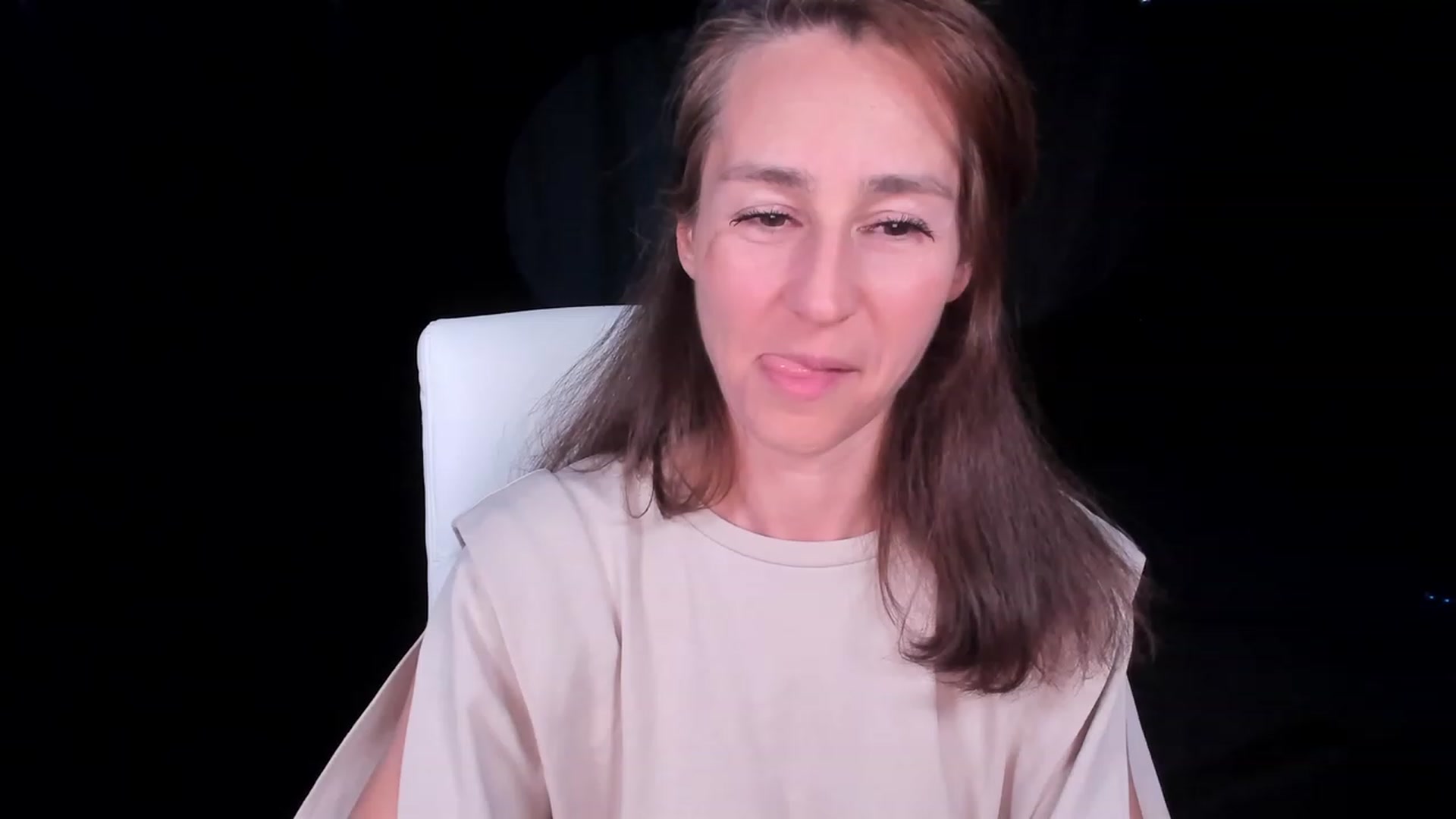 Gallery image thumbnail from Olivia's myfreecams stream on, 02/16/2024, 05:26 image 2 of 20