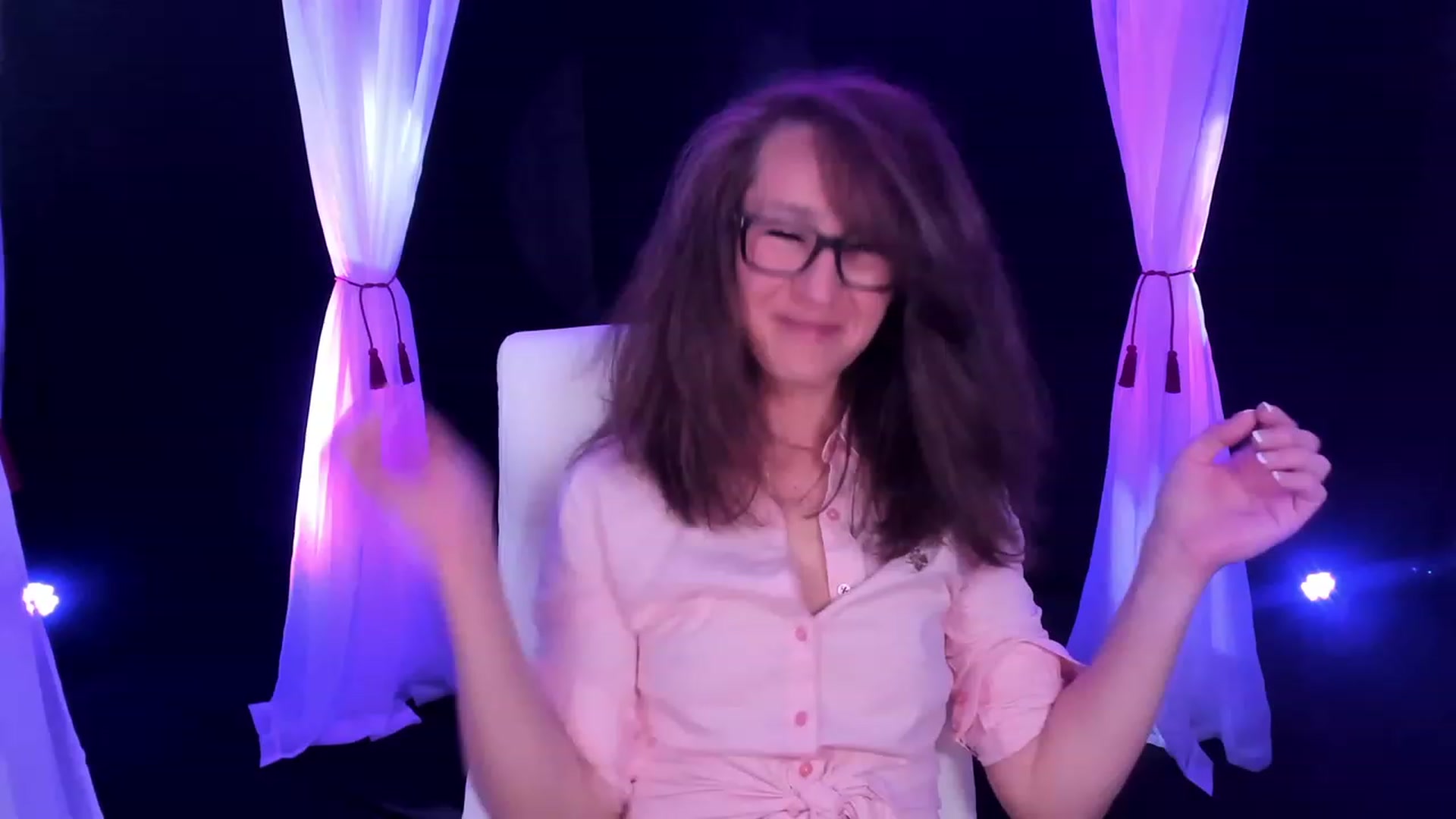 Gallery image thumbnail from Olivia's myfreecams stream on, 02/17/2024, 07:30 image 2 of 20