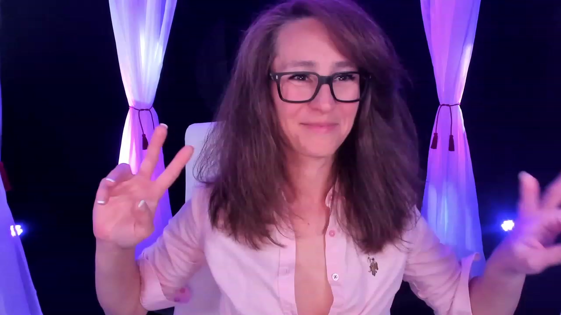 Gallery image thumbnail from Olivia's myfreecams stream on, 02/17/2024, 07:30 image 11 of 20