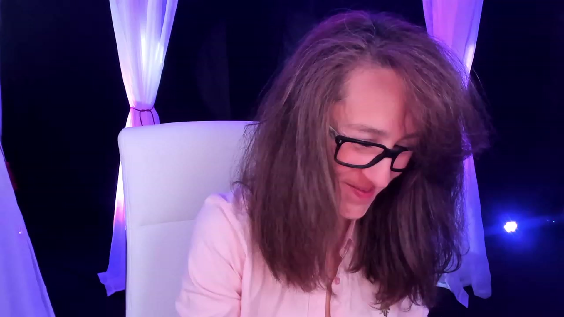 Gallery image thumbnail from Olivia's myfreecams stream on, 02/17/2024, 07:30 image 15 of 20
