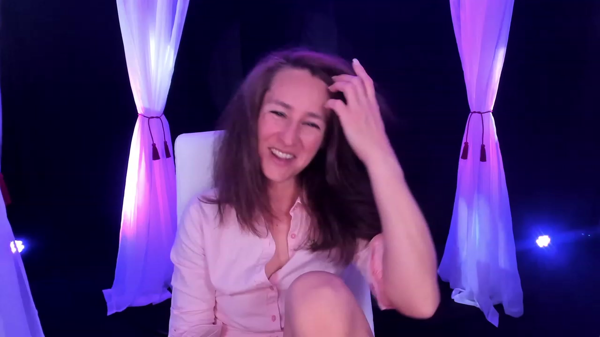 Gallery image thumbnail from Olivia's myfreecams stream on, 02/17/2024, 07:30 image 7 of 20