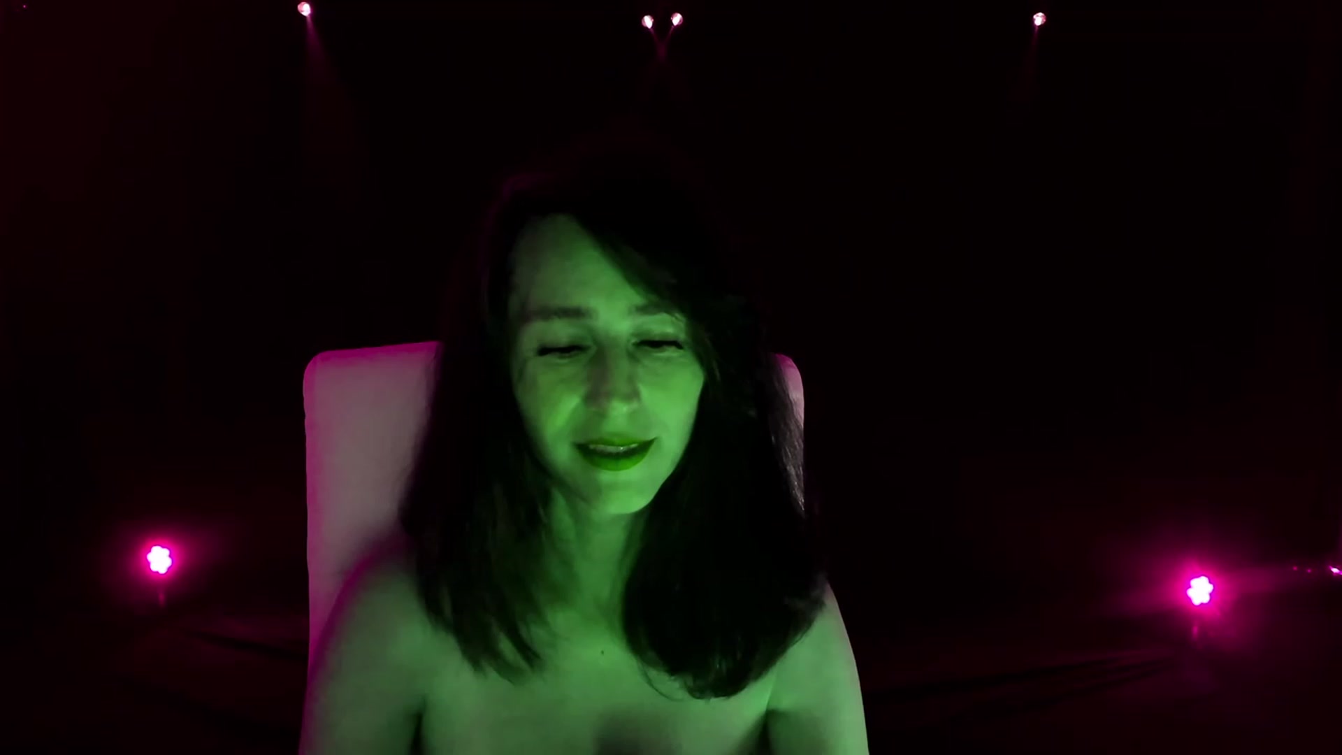 Gallery image thumbnail from Olivia's myfreecams stream on, 02/18/2024, 07:13 image 2 of 20