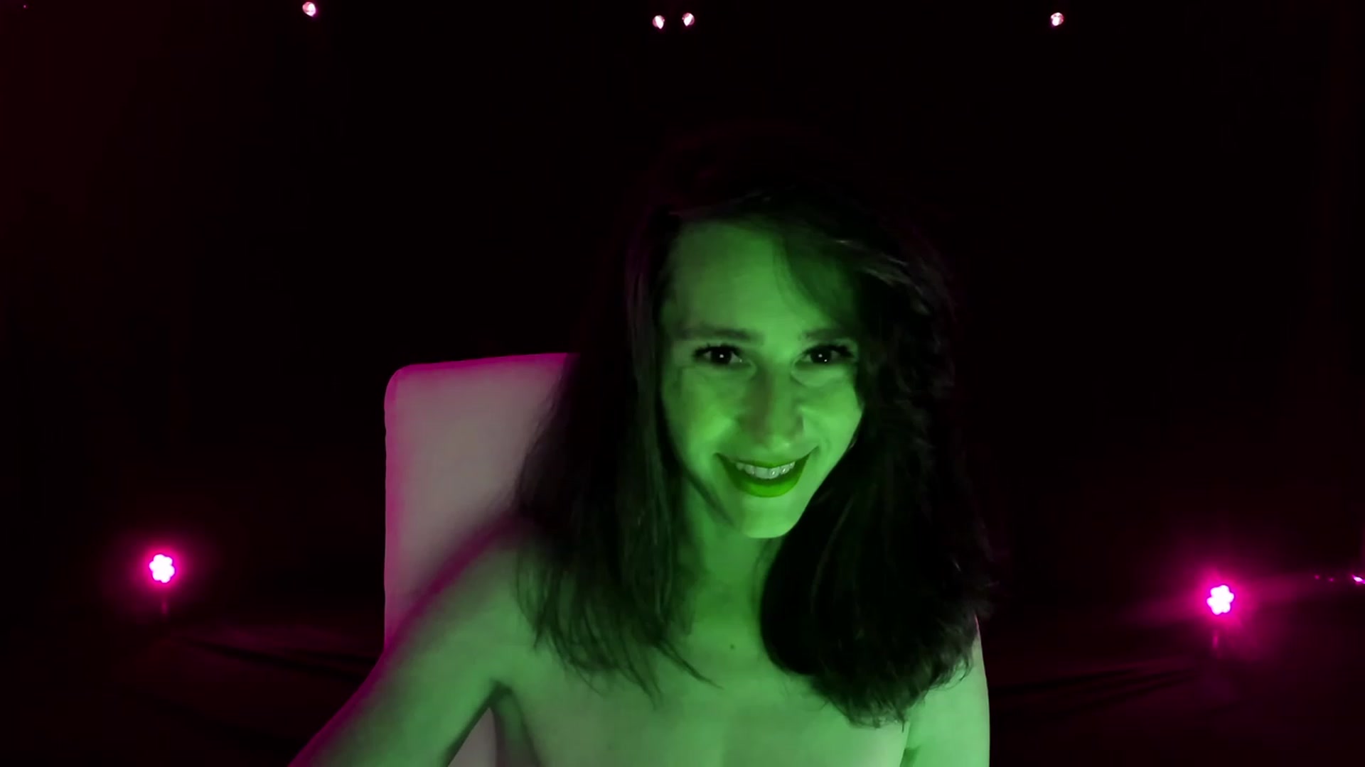 Gallery image thumbnail from Olivia's myfreecams stream on, 02/18/2024, 07:13 image 15 of 20