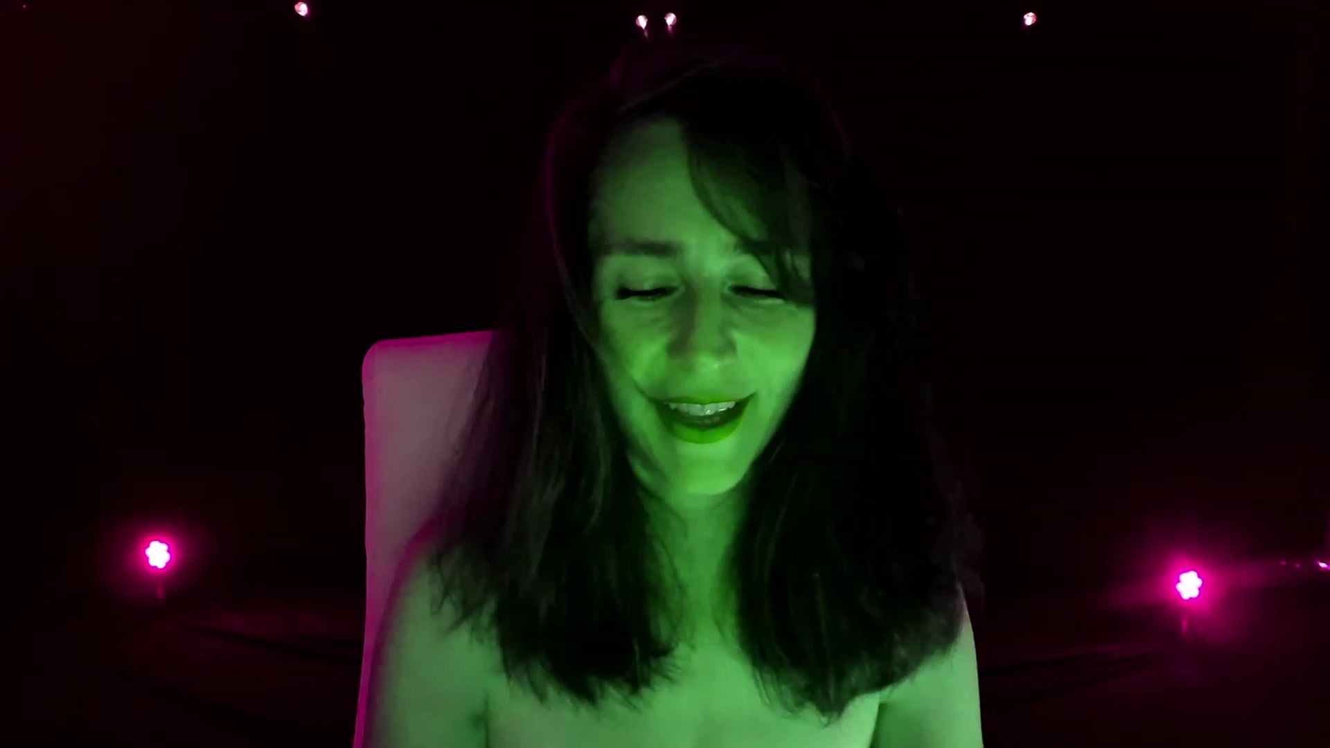 Gallery image thumbnail from Olivia's myfreecams stream on, 02/18/2024, 07:13 image 10 of 20