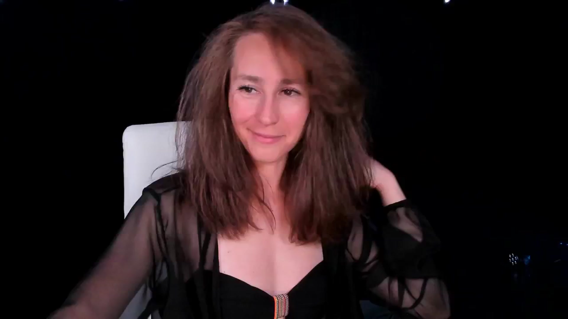Gallery image thumbnail from Olivia's myfreecams stream on, 02/21/2024, 07:33 image 16 of 20