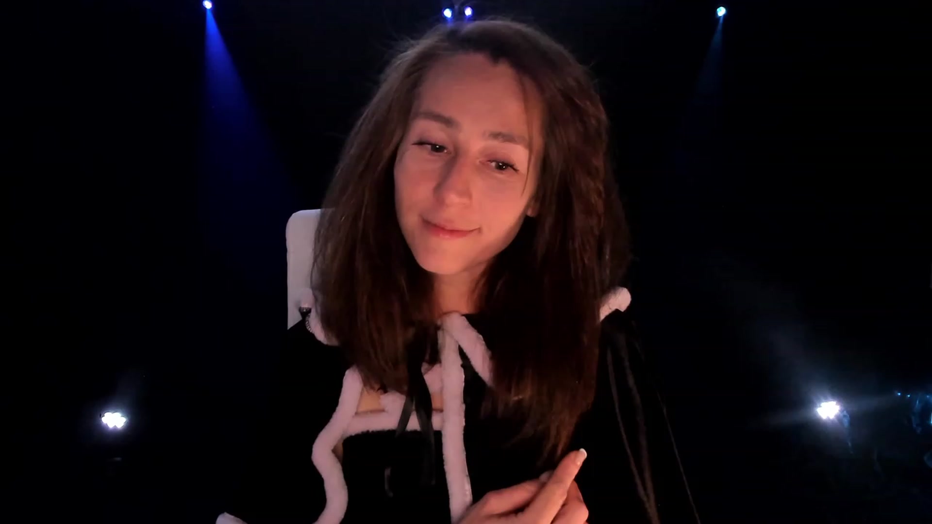 Gallery image thumbnail from Olivia's myfreecams stream on, 02/22/2024, 04:44 image 4 of 20