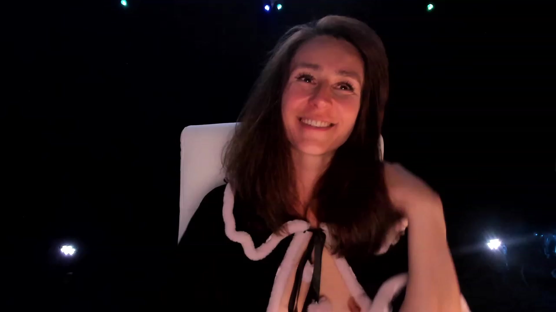 Gallery image thumbnail from Olivia's myfreecams stream on, 02/22/2024, 07:41 image 20 of 20