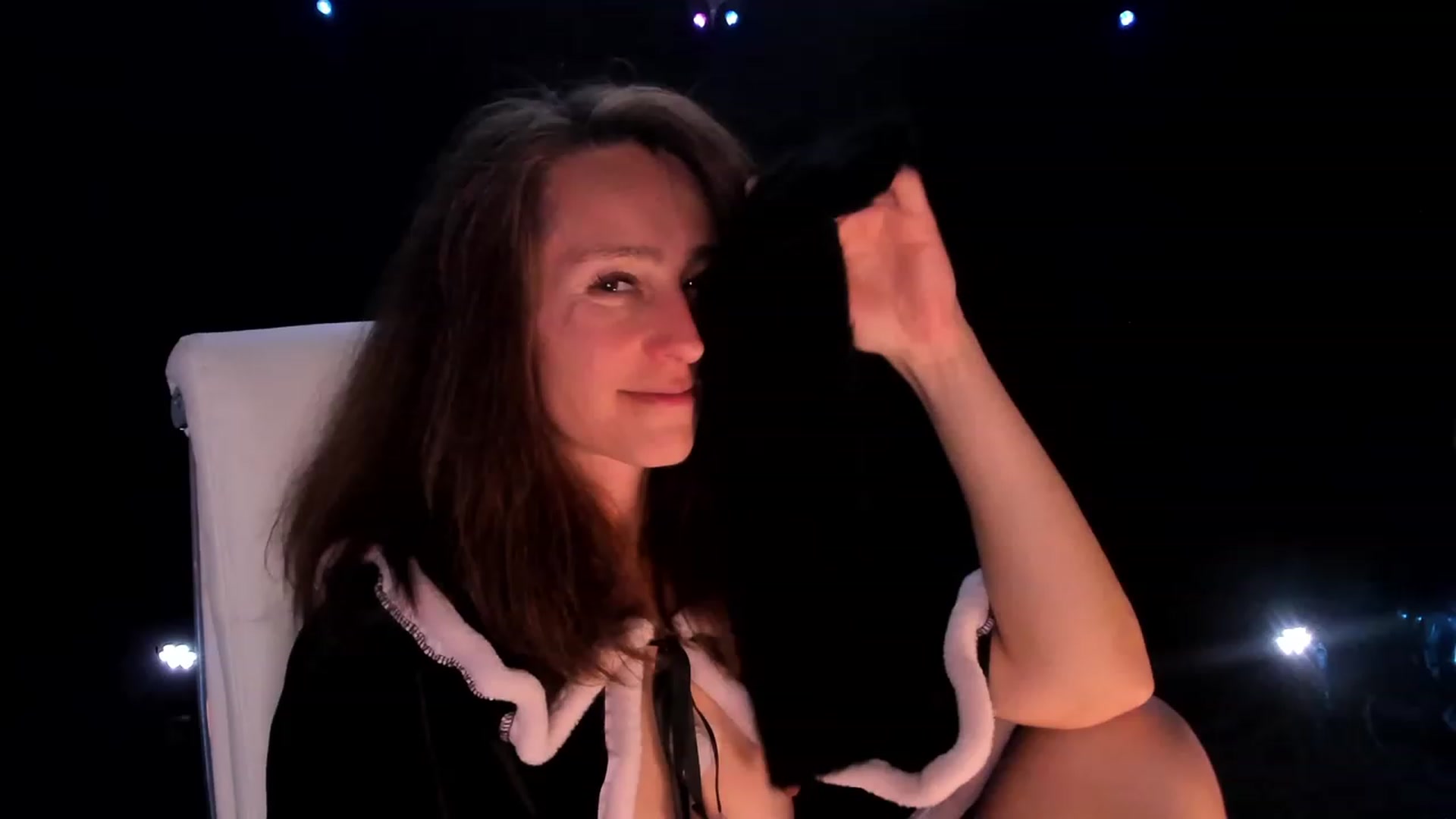 Gallery image thumbnail from Olivia's myfreecams stream on, 02/22/2024, 07:41 image 12 of 20