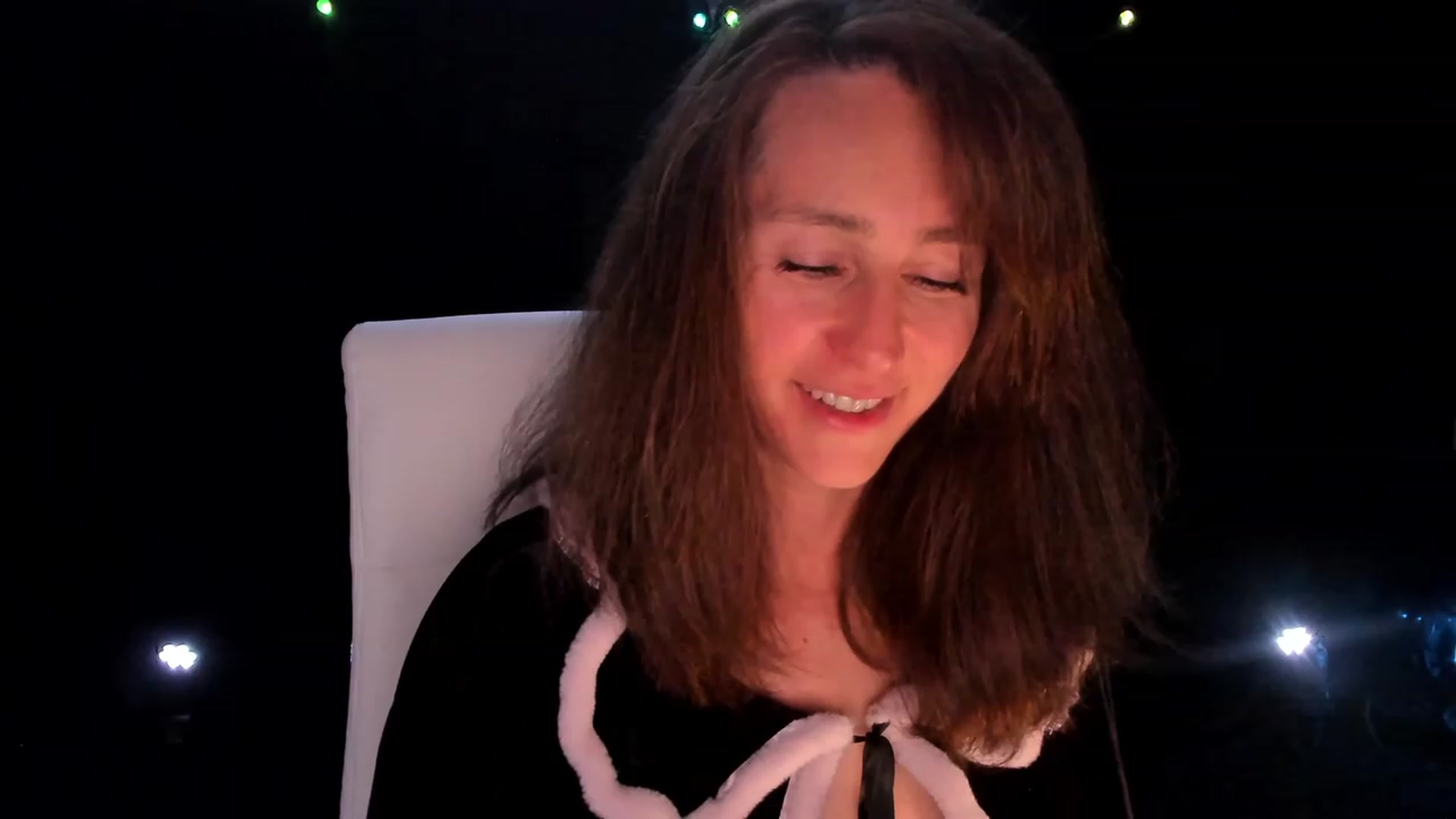 Gallery image thumbnail from Olivia's myfreecams stream on, 02/22/2024, 07:41 image 17 of 20