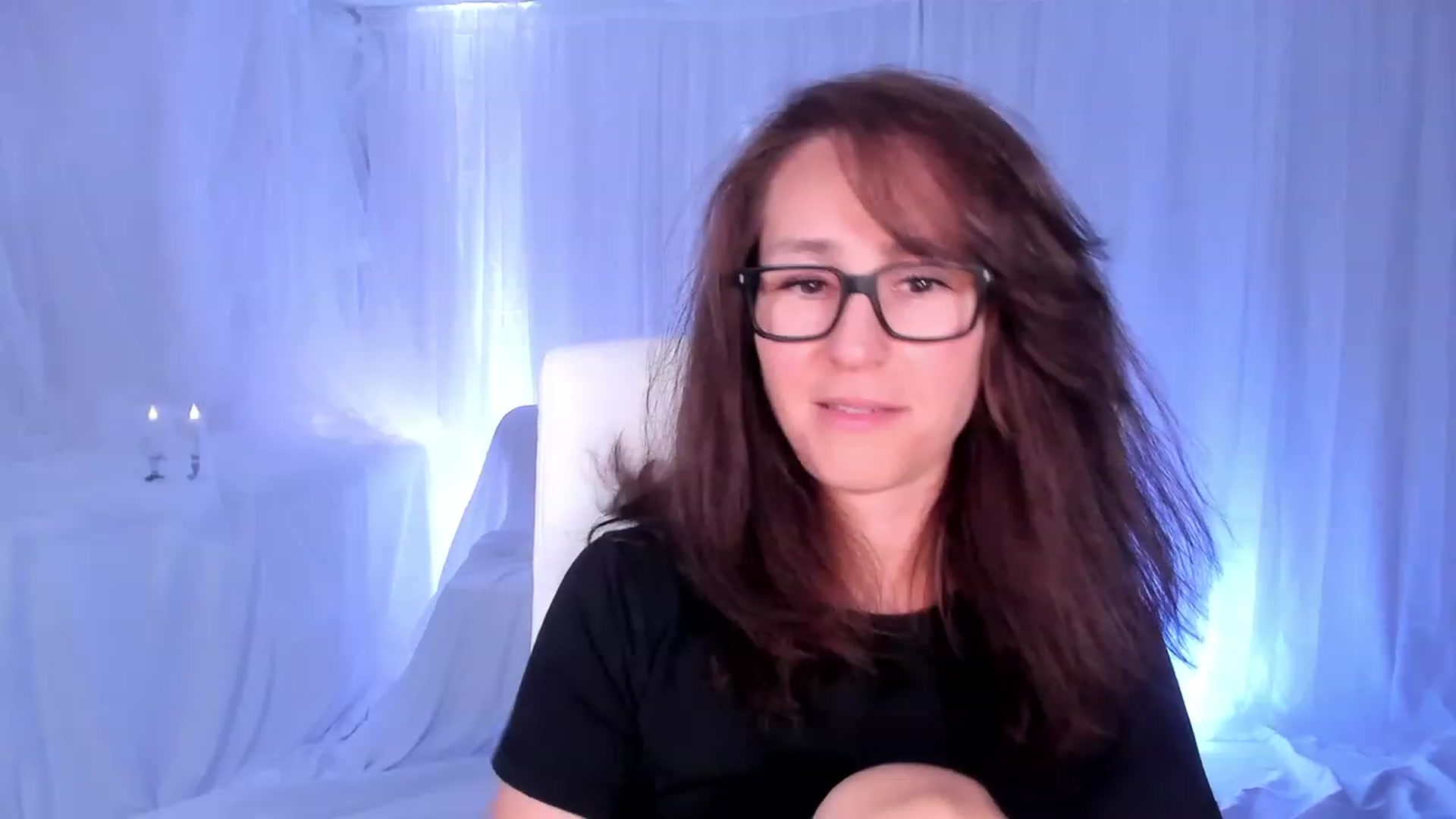 Gallery image thumbnail from Olivia's myfreecams stream on, 03/06/2024, 05:07 image 15 of 20