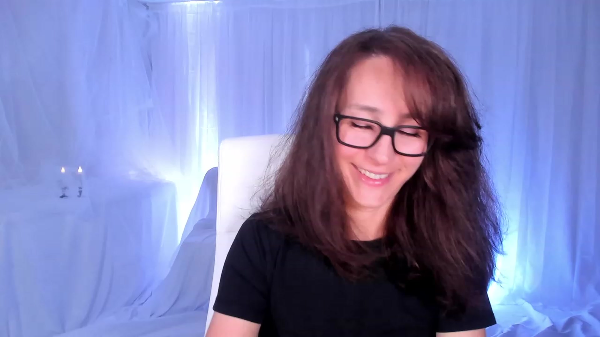 Gallery image thumbnail from Olivia's myfreecams stream on, 03/06/2024, 05:07 image 6 of 20