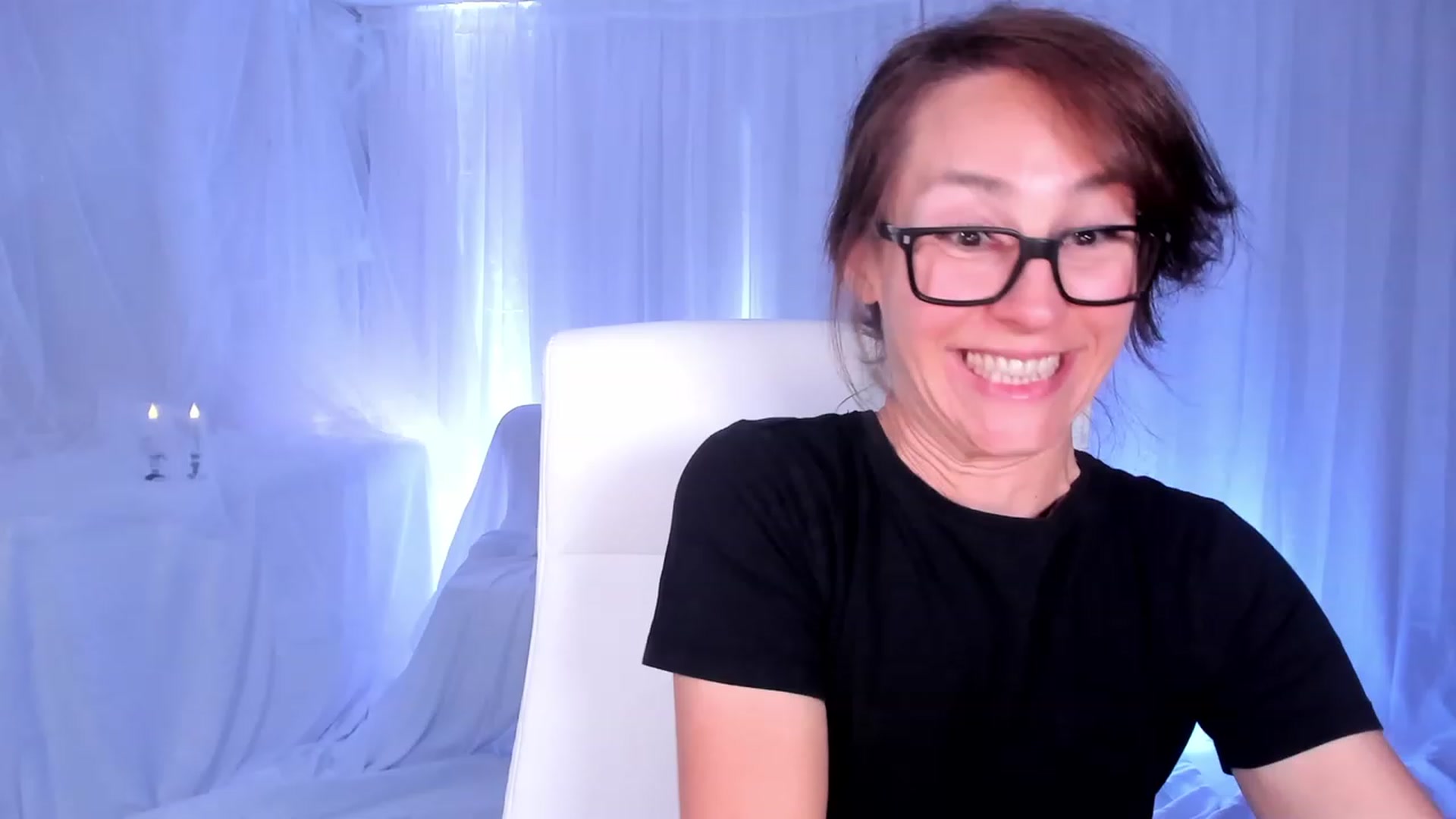 Gallery image thumbnail from Olivia's myfreecams stream on, 03/06/2024, 07:39 image 15 of 20