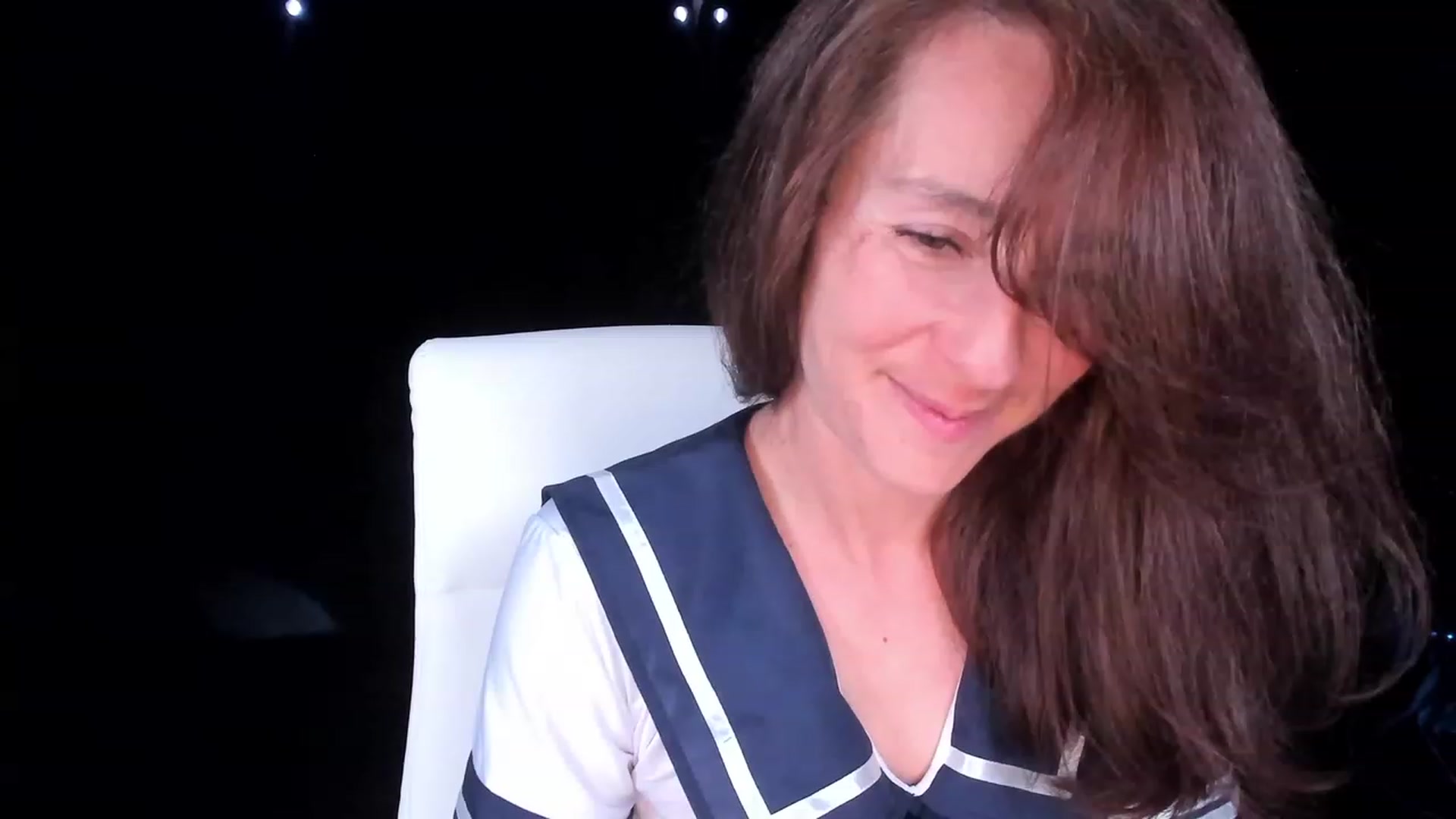 Gallery image thumbnail from Olivia's myfreecams stream on, 03/08/2024, 06:36 image 18 of 20