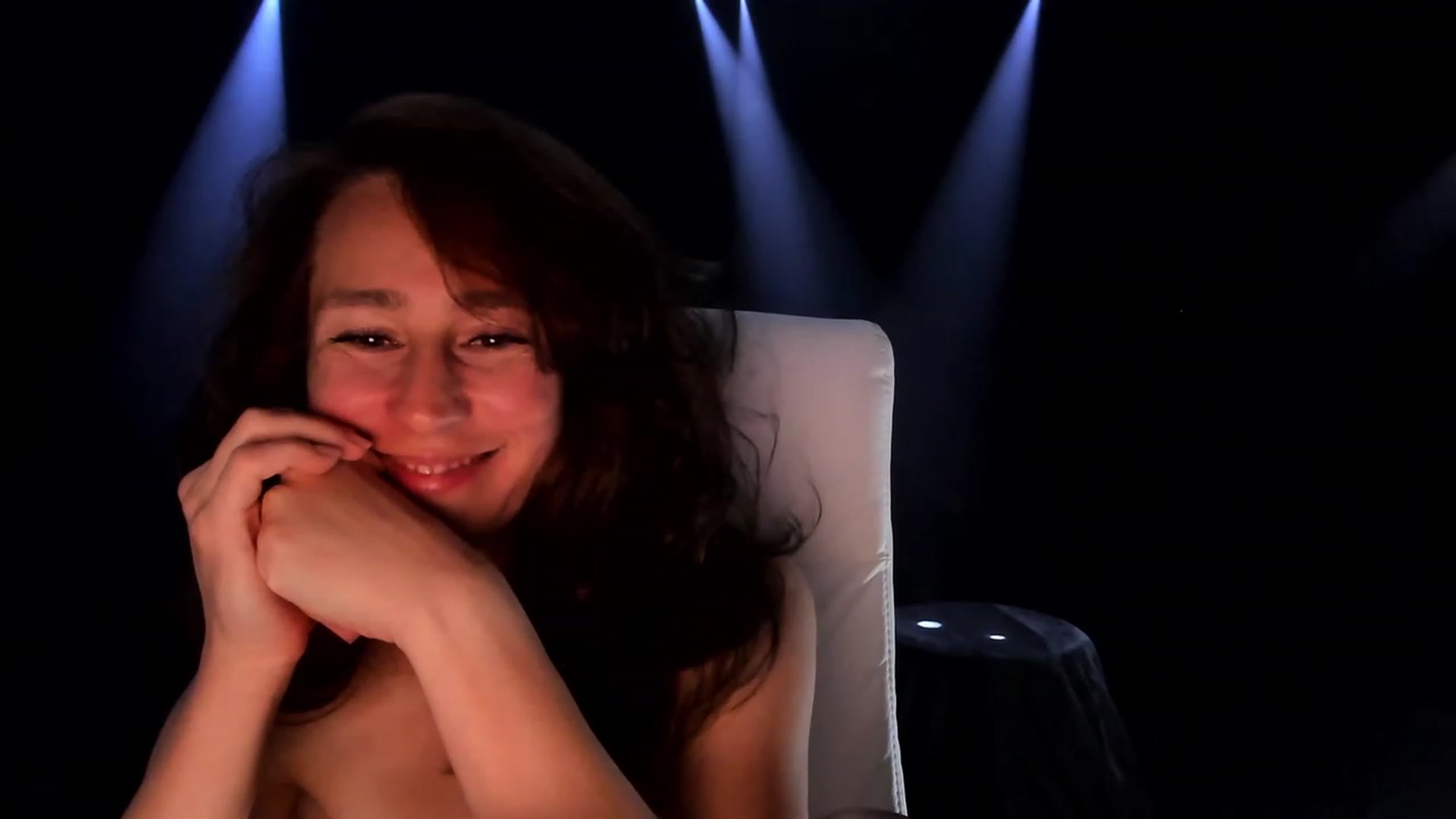 Gallery image thumbnail from Olivia's myfreecams stream on, 03/10/2024, 06:55 image 17 of 20