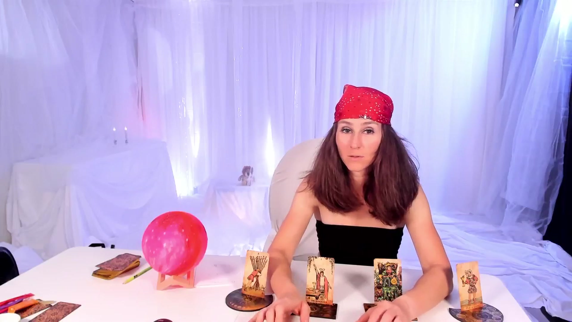 Gallery image thumbnail from Olivia's myfreecams stream on, 03/15/2024, 04:35 image 13 of 20