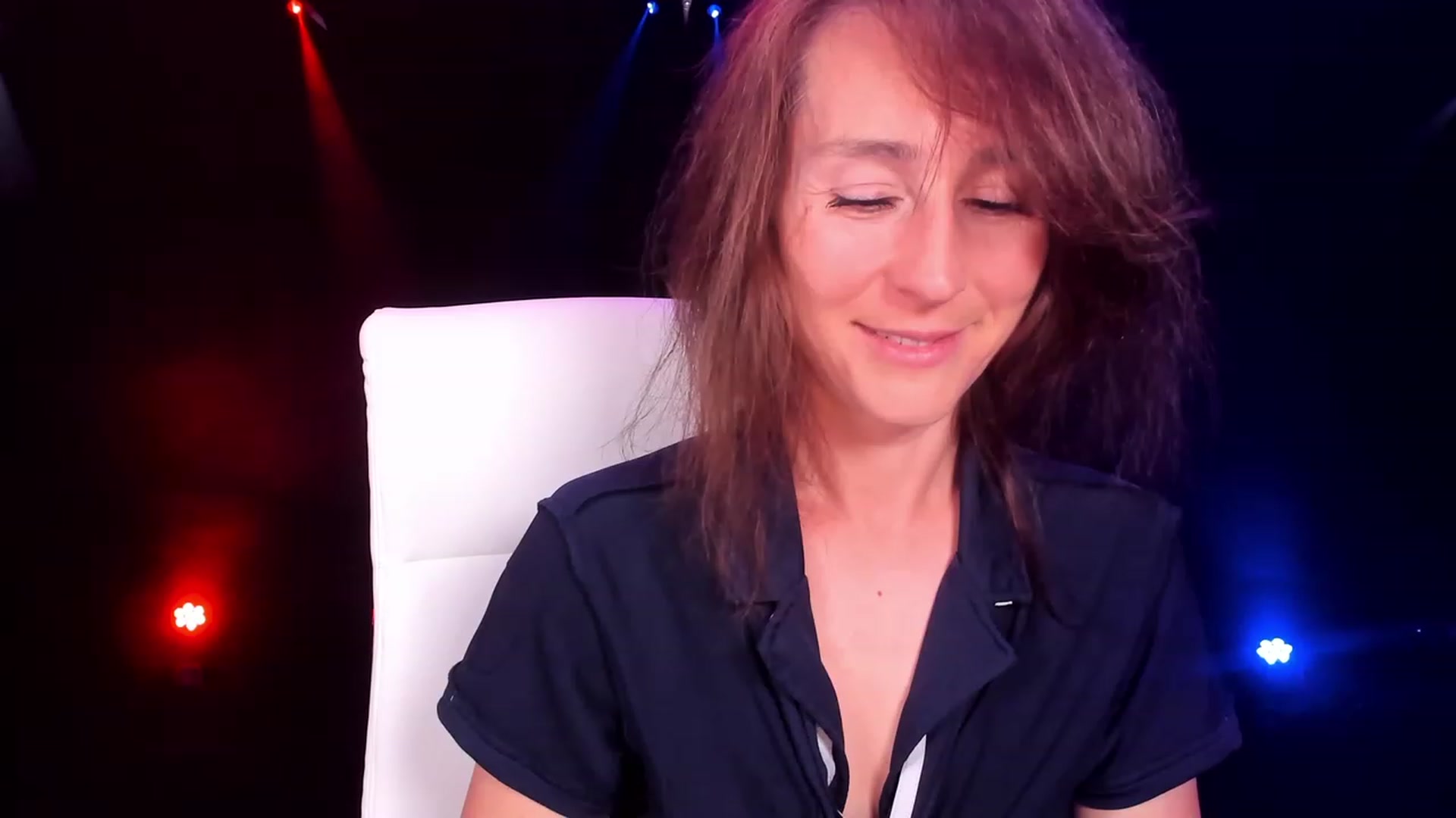 Gallery image thumbnail from Olivia's myfreecams stream on, 03/17/2024, 06:53 image 10 of 20