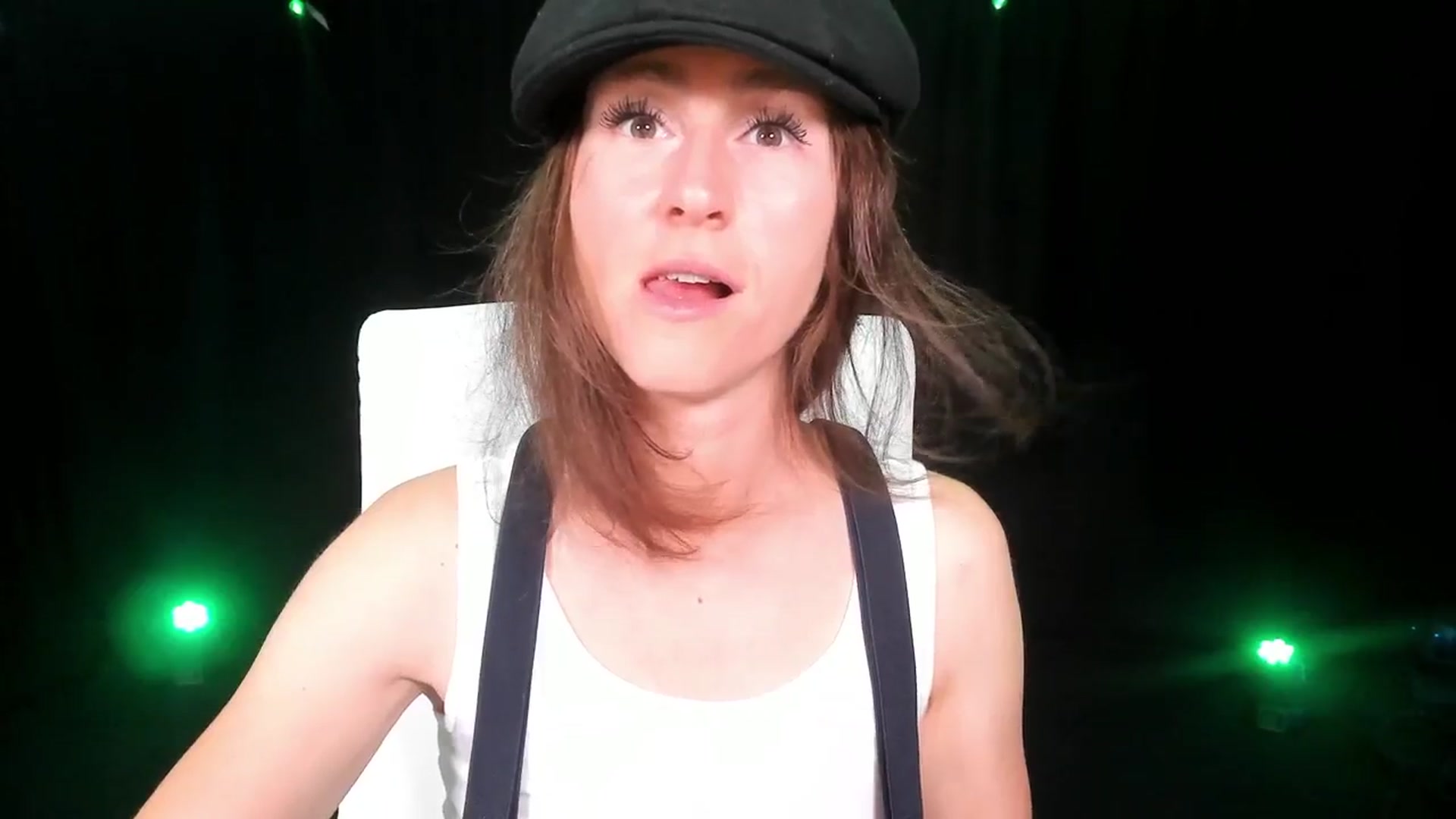 Gallery image thumbnail from Olivia's myfreecams stream on, 03/18/2024, 03:12 image 10 of 20