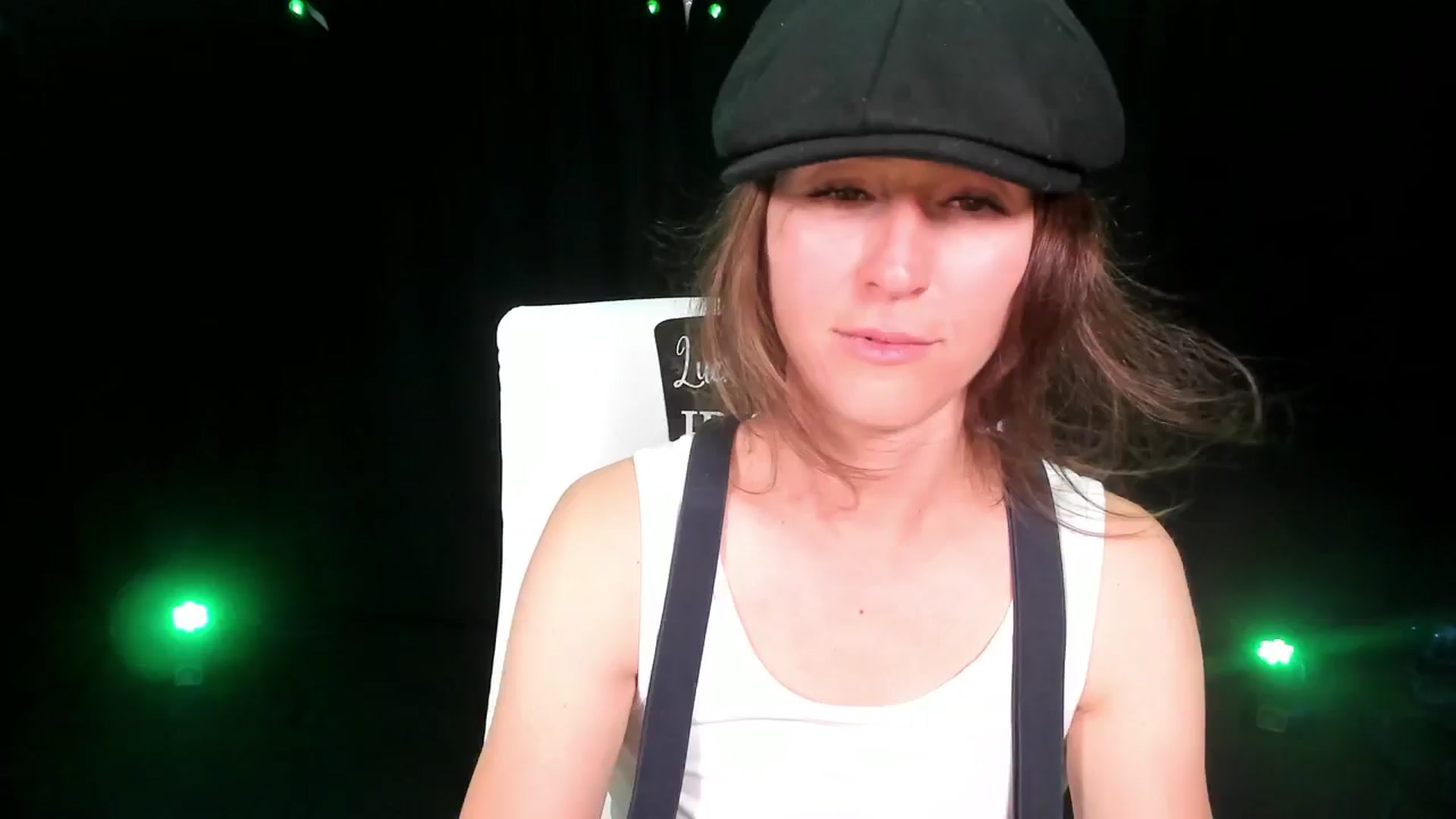 Gallery image thumbnail from Olivia's myfreecams stream on, 03/18/2024, 05:32 image 7 of 20