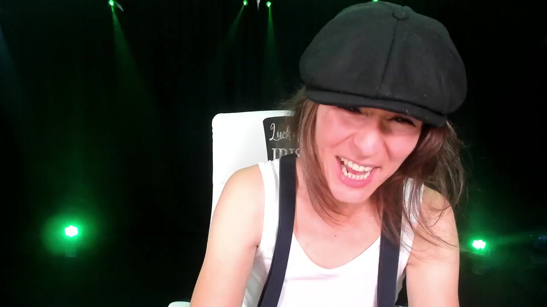 Gallery image thumbnail from Olivia's myfreecams stream on, 03/18/2024, 05:32 image 12 of 20