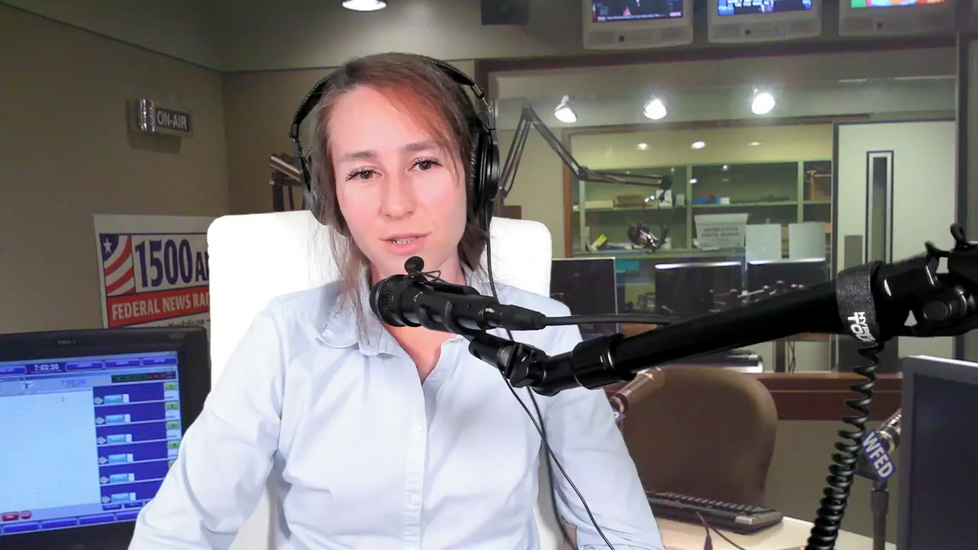 Gallery image thumbnail from Olivia's myfreecams stream on, 03/19/2024, 03:56 image 16 of 20