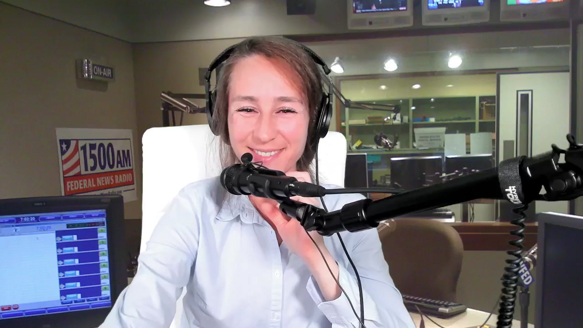 Gallery image thumbnail from Olivia's myfreecams stream on, 03/19/2024, 03:56 image 11 of 20