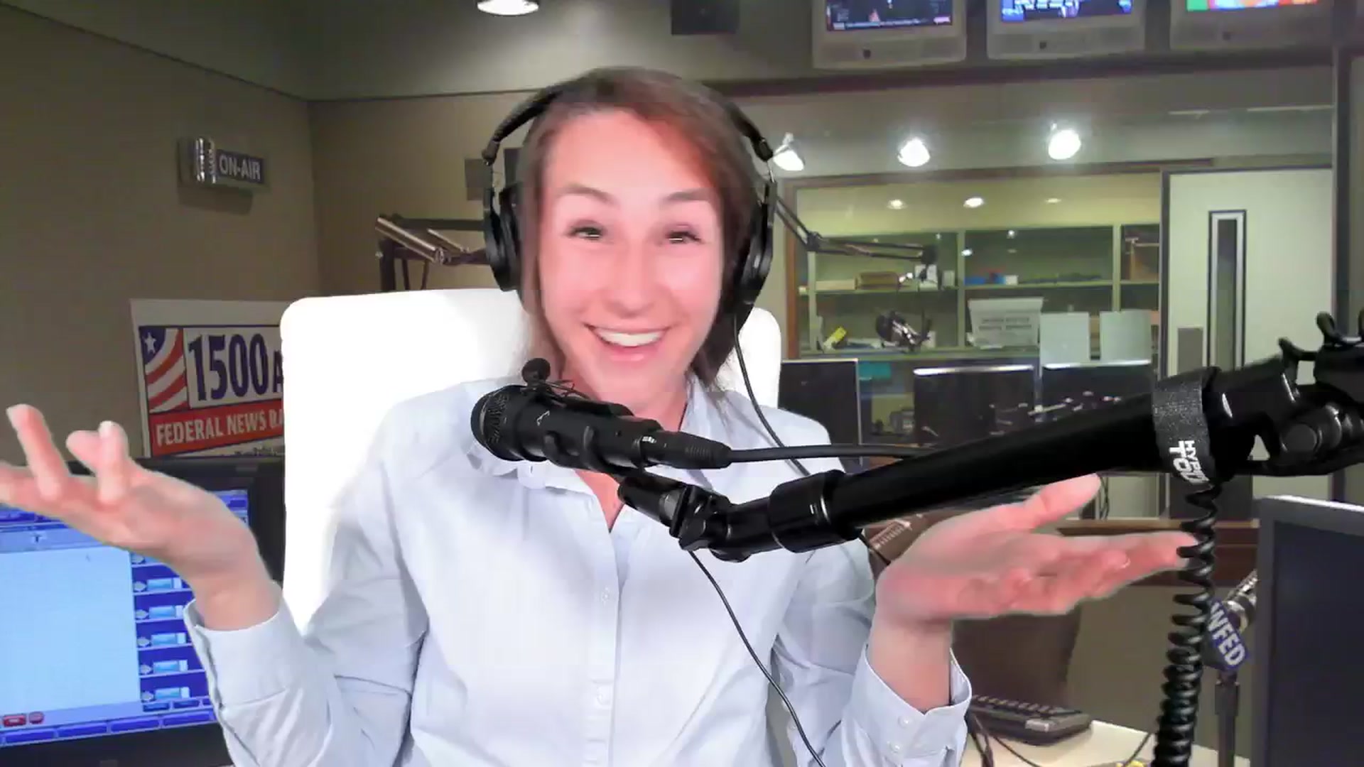 Gallery image thumbnail from Olivia's myfreecams stream on, 03/19/2024, 03:56 image 5 of 20