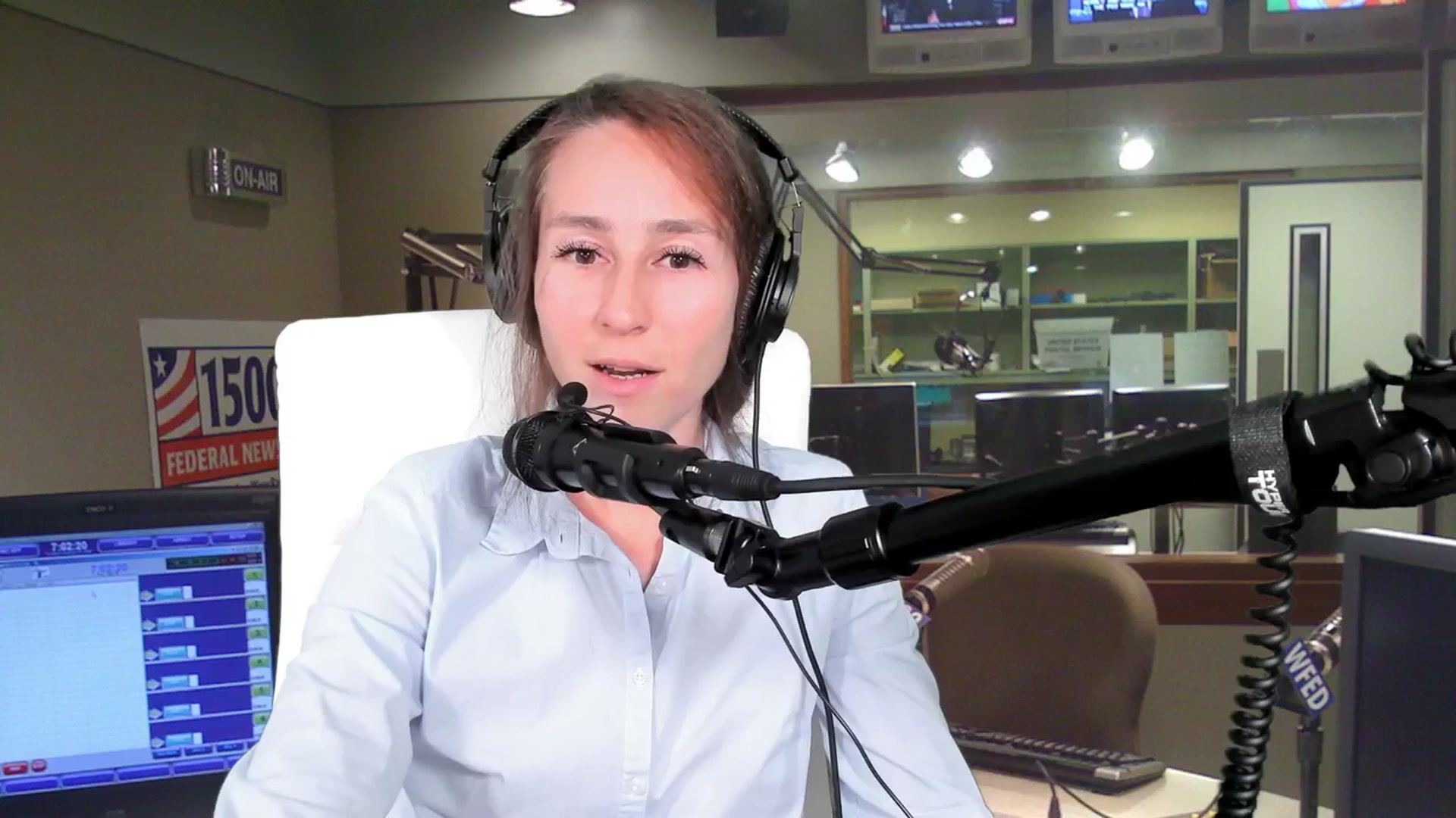 Gallery image thumbnail from Olivia's myfreecams stream on, 03/19/2024, 03:56 image 2 of 20