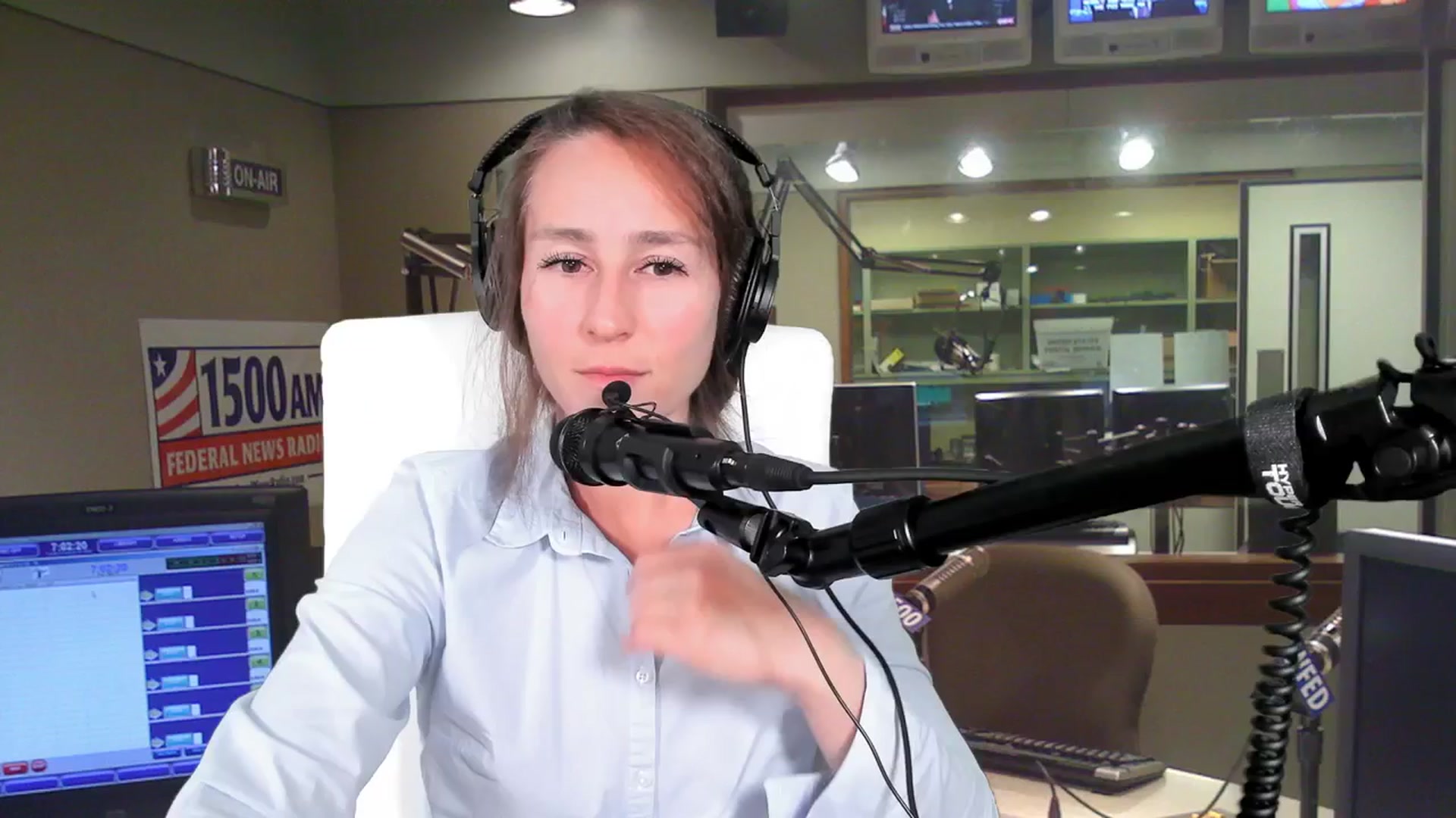 Gallery image thumbnail from Olivia's myfreecams stream on, 03/19/2024, 03:56 image 9 of 20