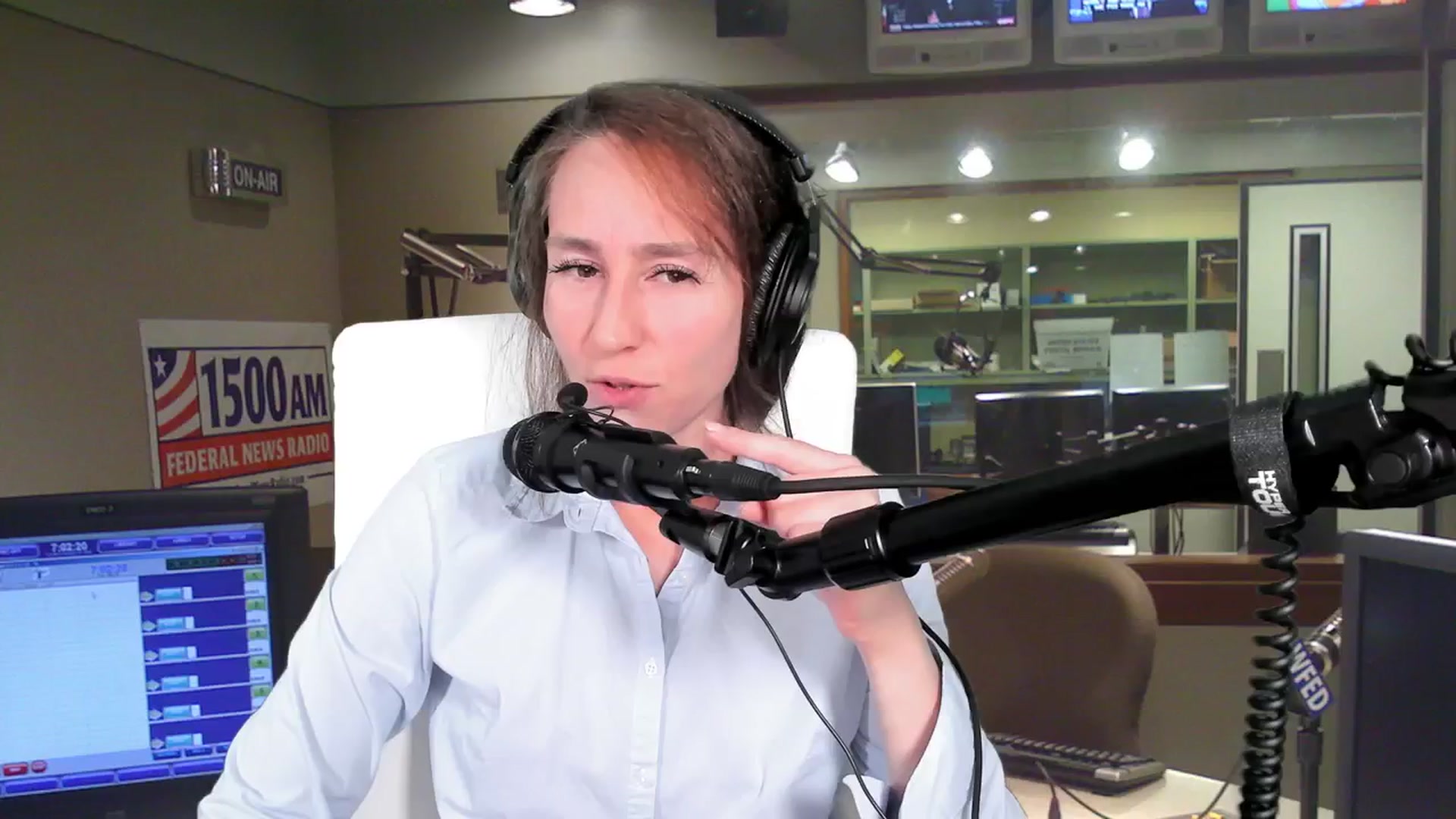 Gallery image thumbnail from Olivia's myfreecams stream on, 03/19/2024, 03:56 image 8 of 20