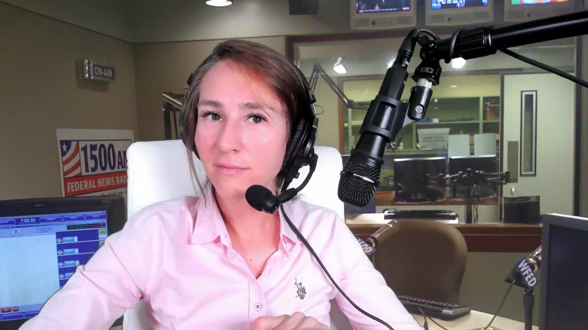 Gallery image thumbnail from Olivia's myfreecams stream on, 03/26/2024, 06:27 image 4 of 20