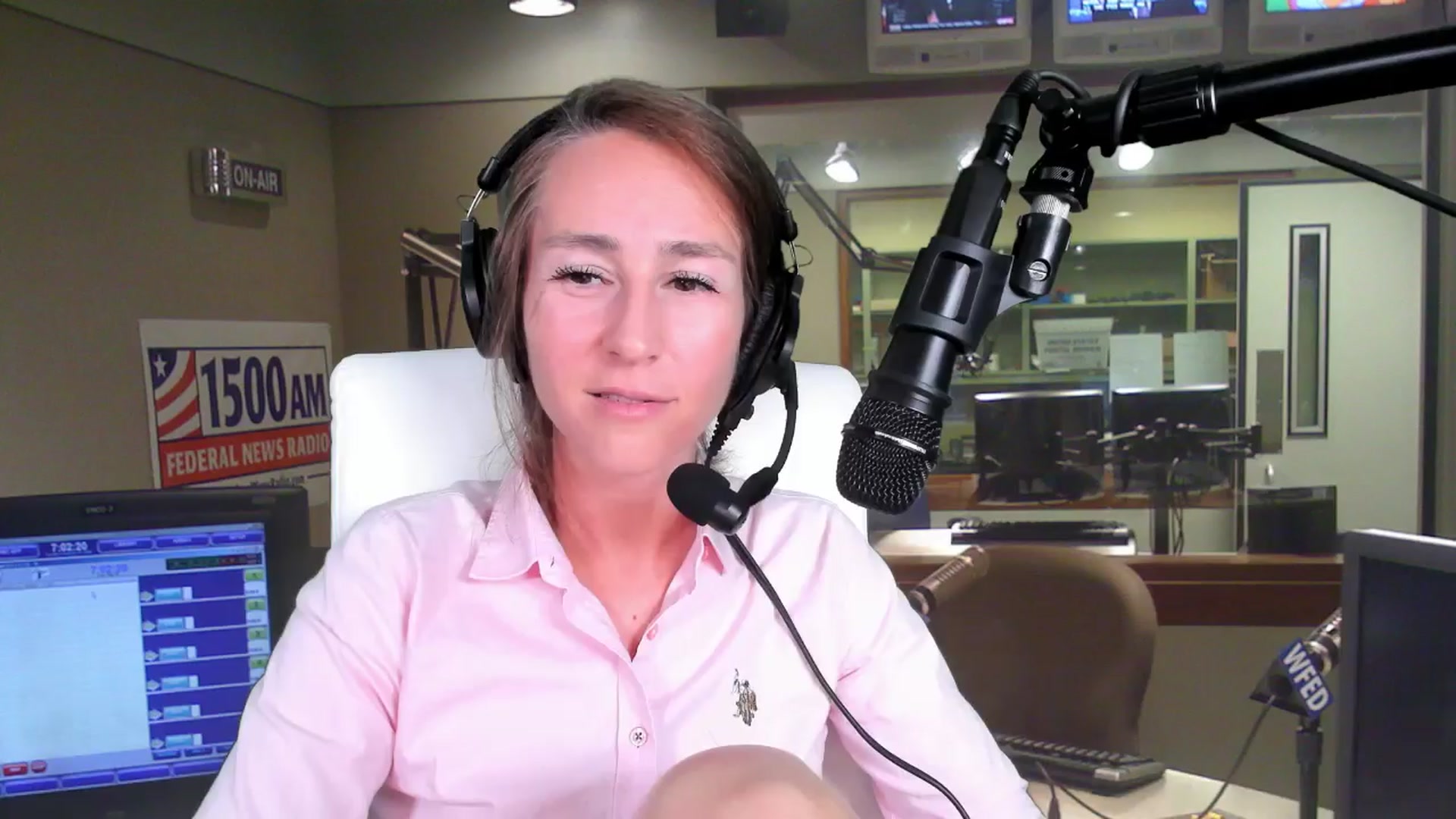 Gallery image thumbnail from Olivia's myfreecams stream on, 03/26/2024, 06:27 image 1 of 20