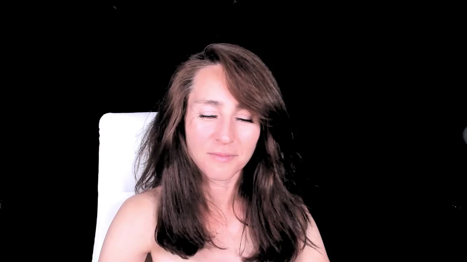 Gallery image thumbnail from Olivia's myfreecams stream on, 03/29/2024, 06:32 image 3 of 20