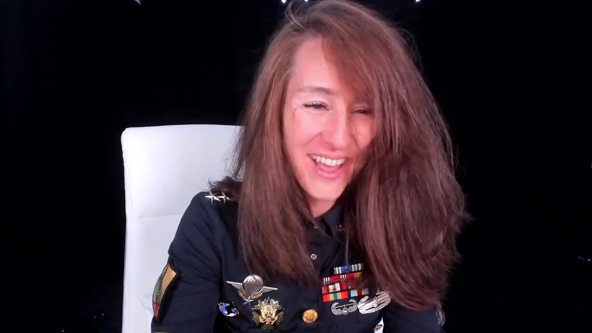 Gallery image thumbnail from Olivia's myfreecams stream on, 04/01/2024, 07:11 image 19 of 20