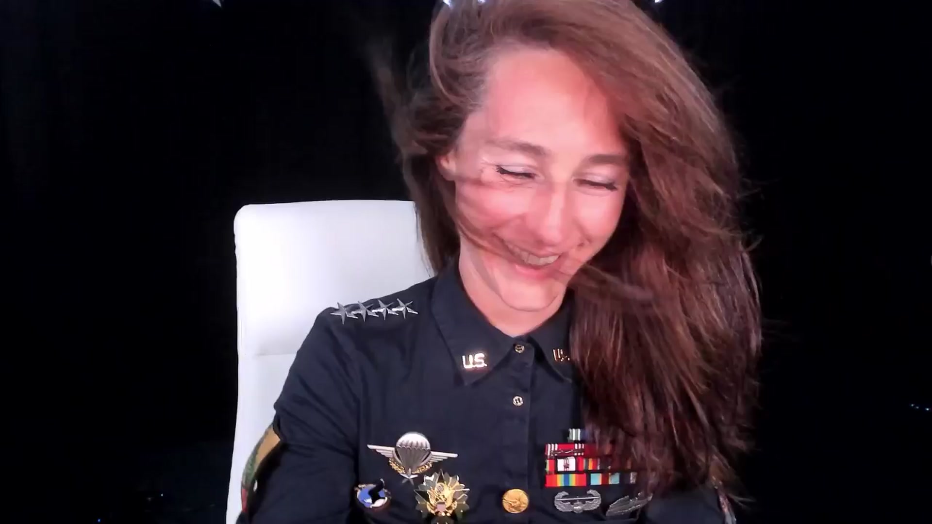 Gallery image thumbnail from Olivia's myfreecams stream on, 04/01/2024, 07:11 image 2 of 20