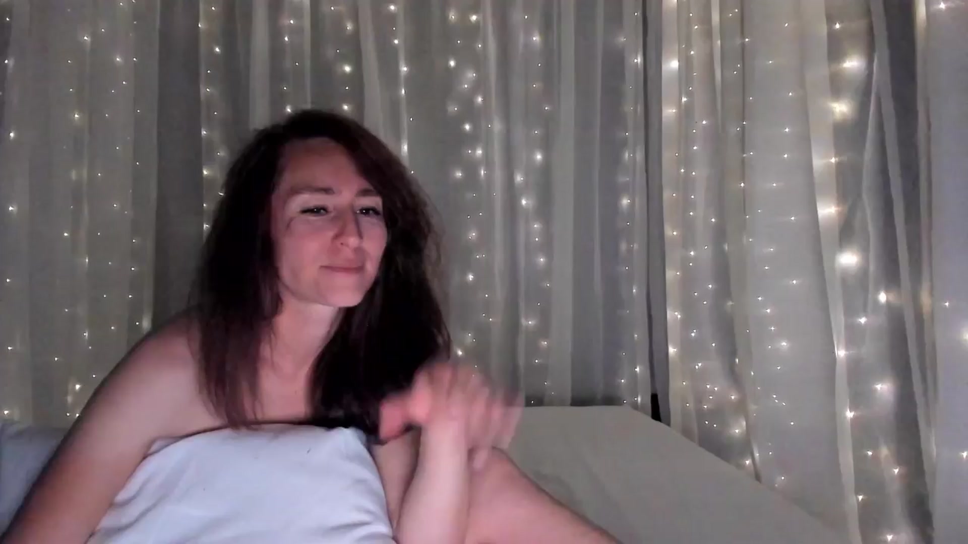 Gallery image thumbnail from Olivia's myfreecams stream on, 04/04/2024, 06:20 image 12 of 20