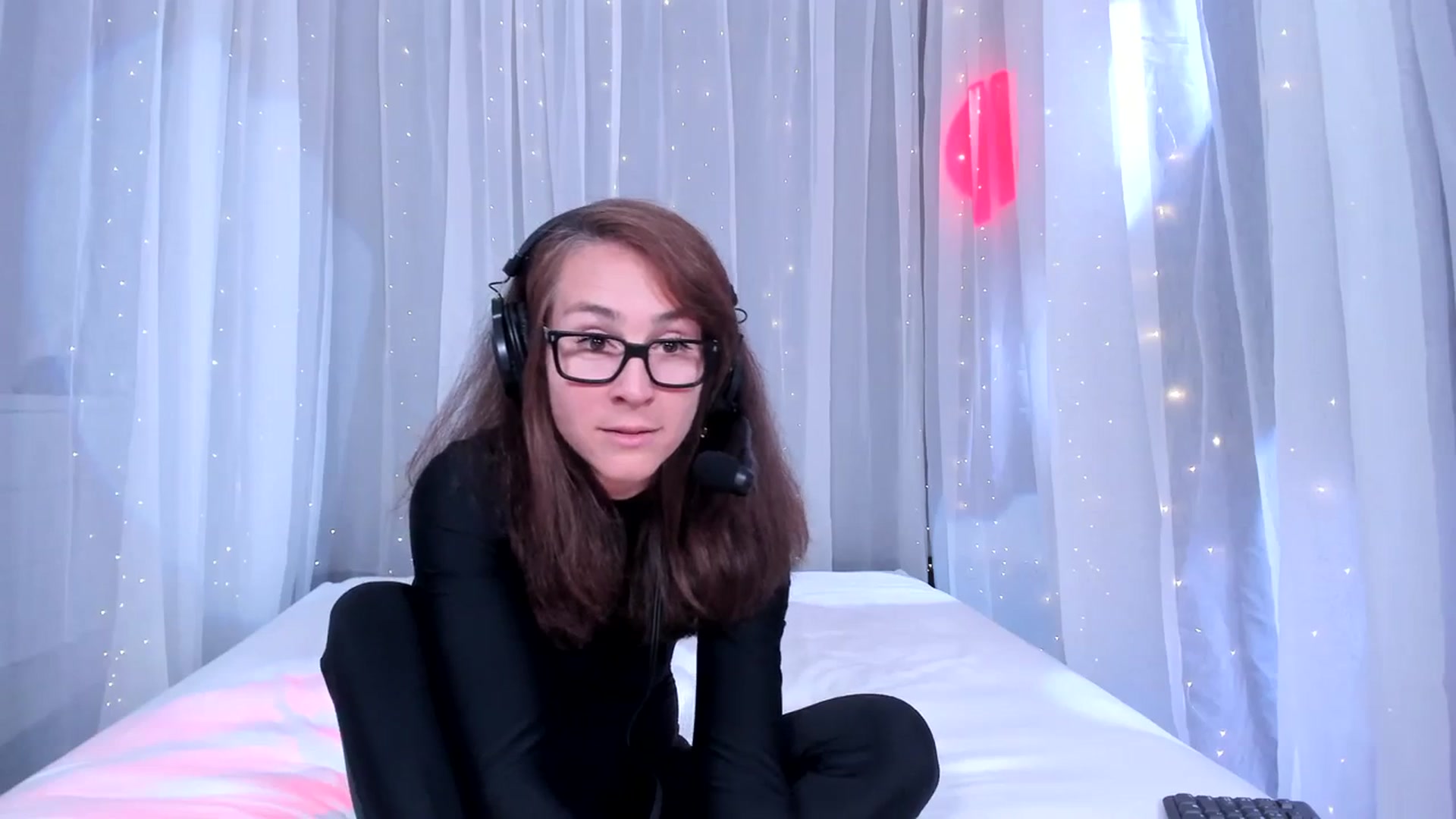 Gallery image thumbnail from Olivia's myfreecams stream on, 04/05/2024, 03:37 image 7 of 20