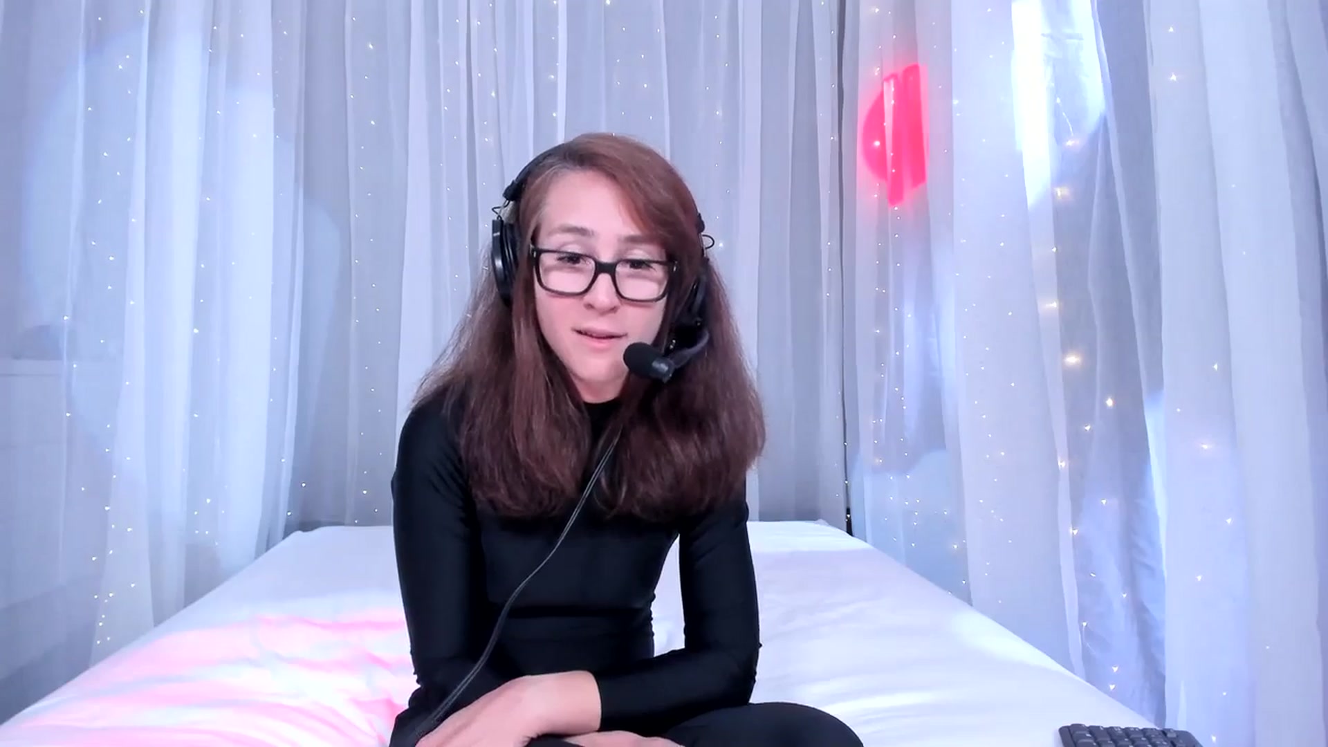 Gallery image thumbnail from Olivia's myfreecams stream on, 04/05/2024, 03:37 image 10 of 20