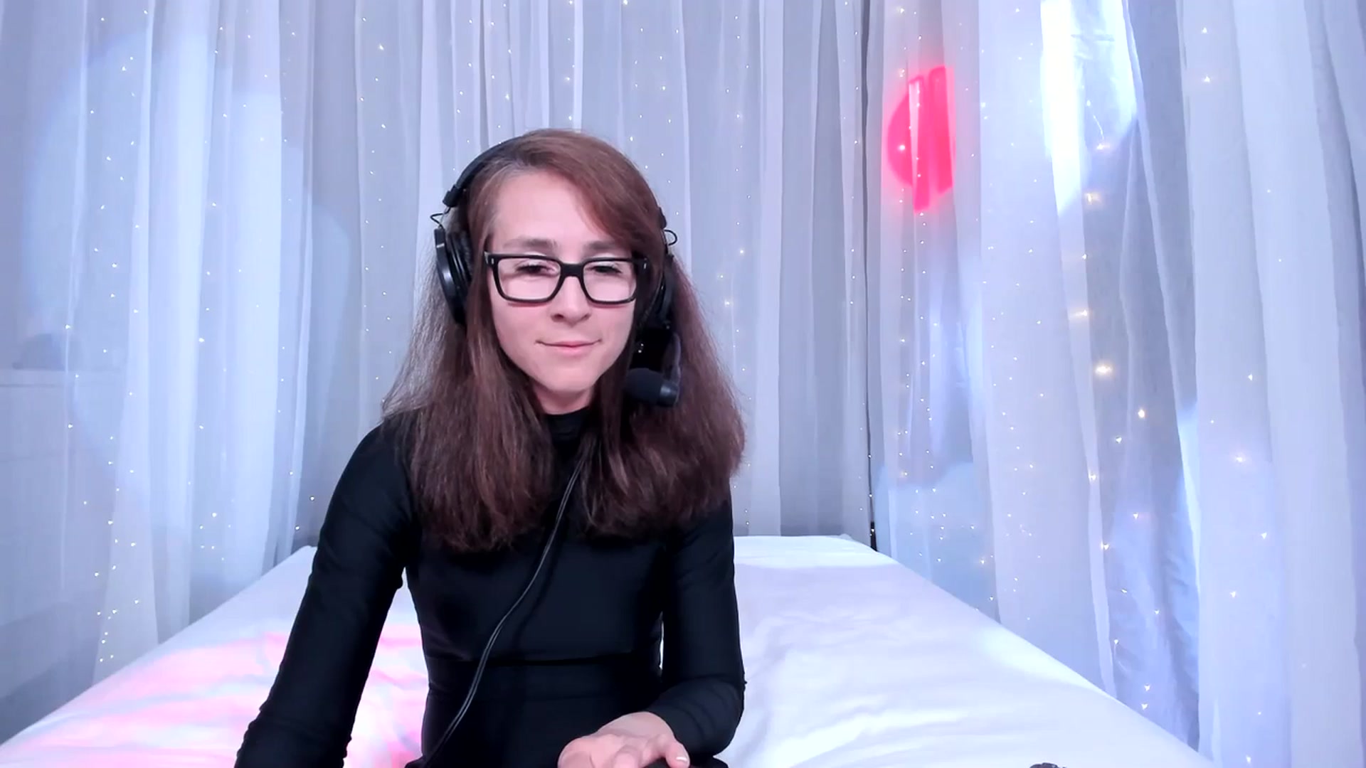 Gallery image thumbnail from Olivia's myfreecams stream on, 04/05/2024, 03:37 image 3 of 20