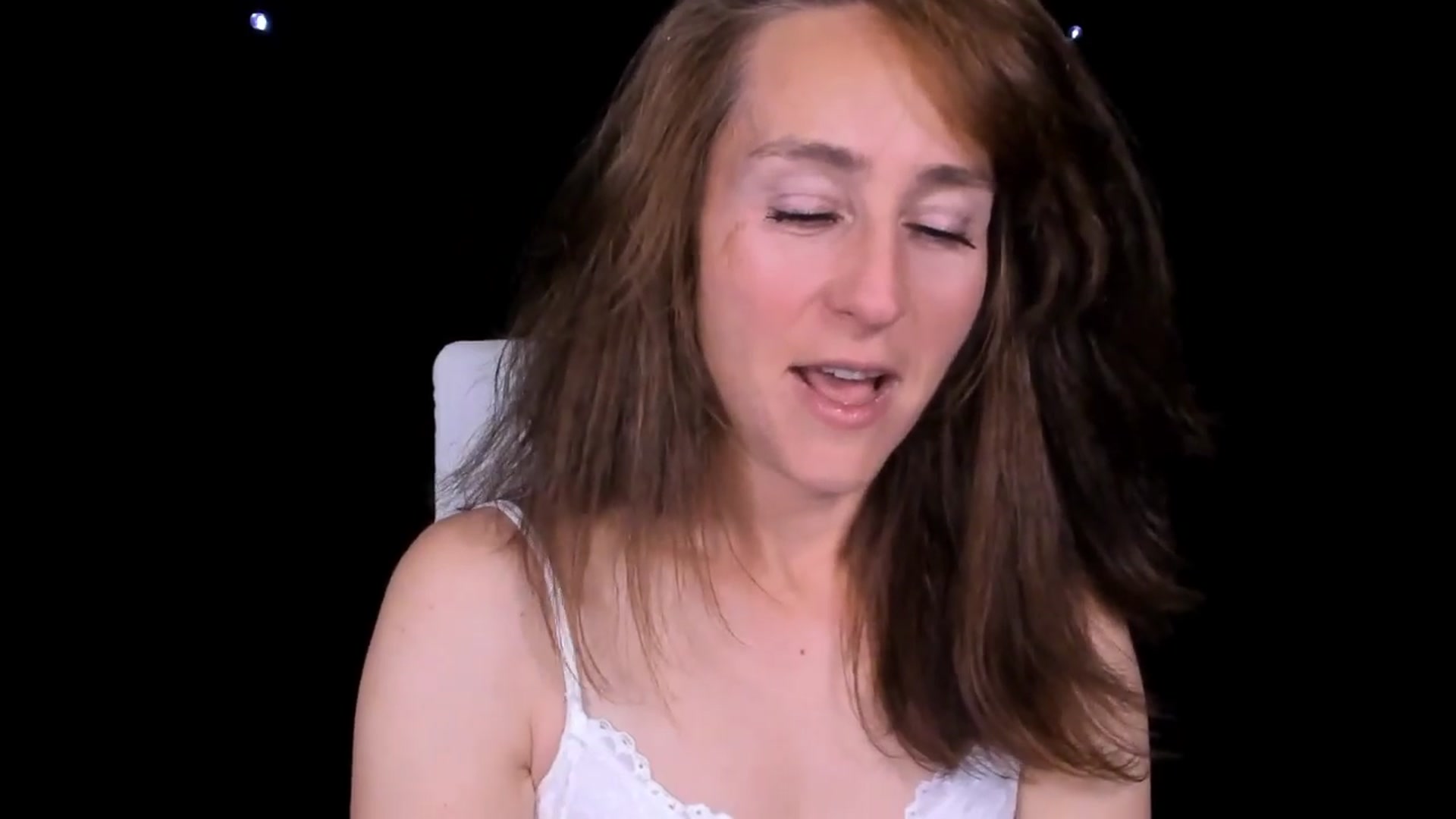 Gallery image thumbnail from Olivia's myfreecams stream on, 04/07/2024, 05:52 image 19 of 20