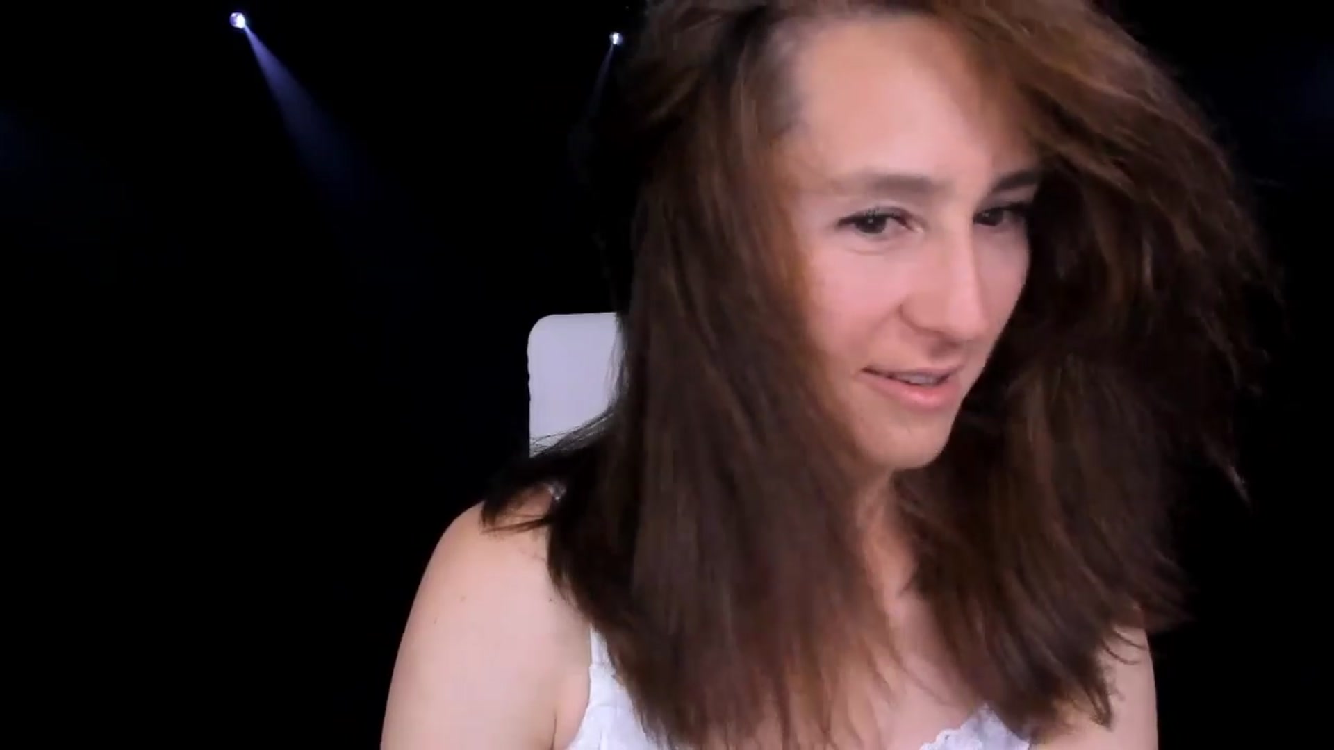 Gallery image thumbnail from Olivia's myfreecams stream on, 04/07/2024, 05:52 image 7 of 20
