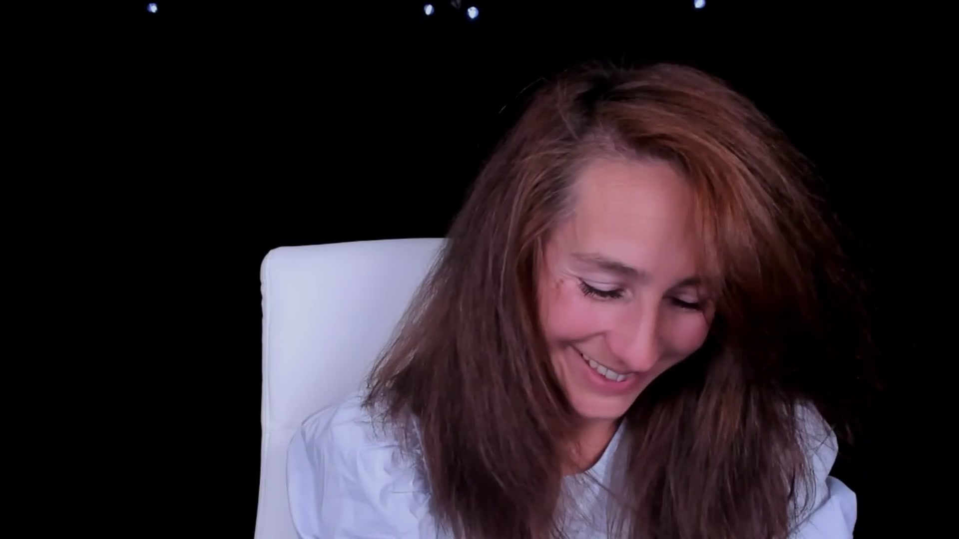 Gallery image thumbnail from Olivia's myfreecams stream on, 04/14/2024, 05:46 image 7 of 20