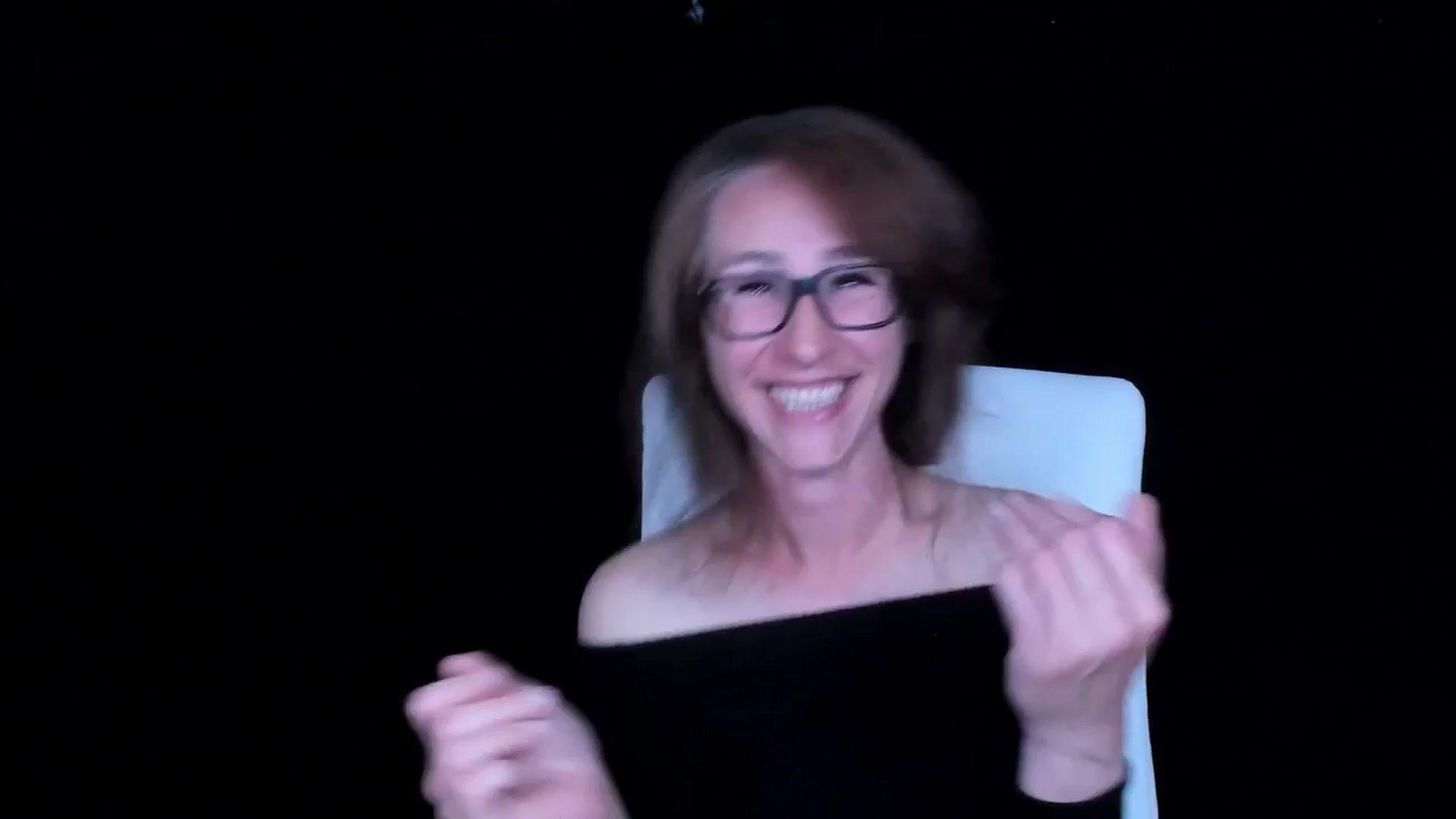 Gallery image thumbnail from Olivia's myfreecams stream on, 04/20/2024, 05:21 image 17 of 20