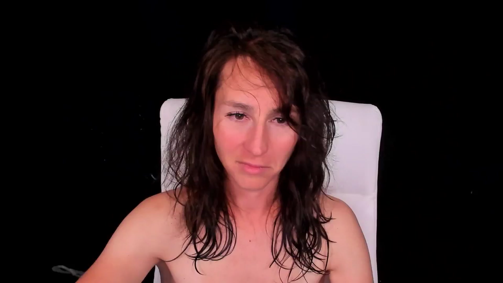 Gallery image thumbnail from Olivia's myfreecams stream on, 04/21/2024, 06:09 image 18 of 20