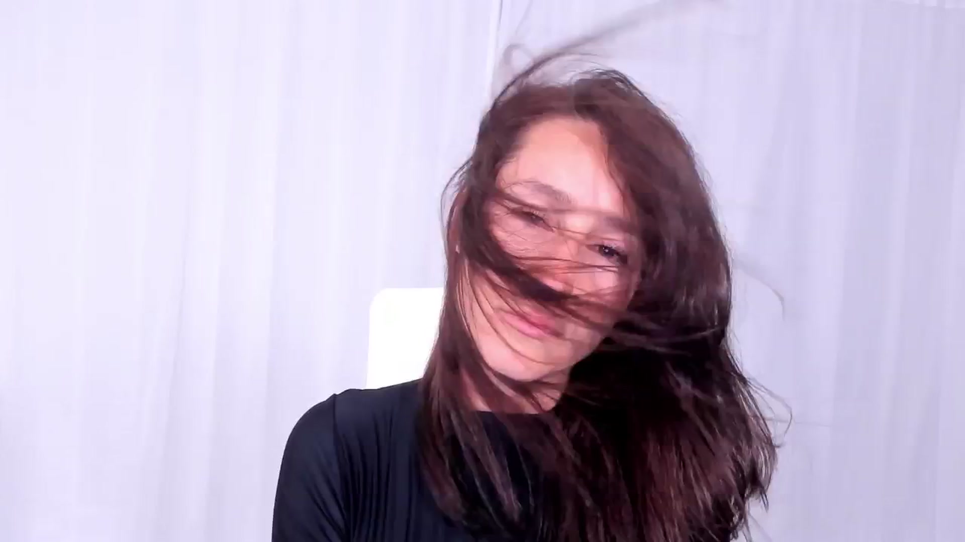 Gallery image thumbnail from Olivia's myfreecams stream on, 04/22/2024, 05:48 image 5 of 20